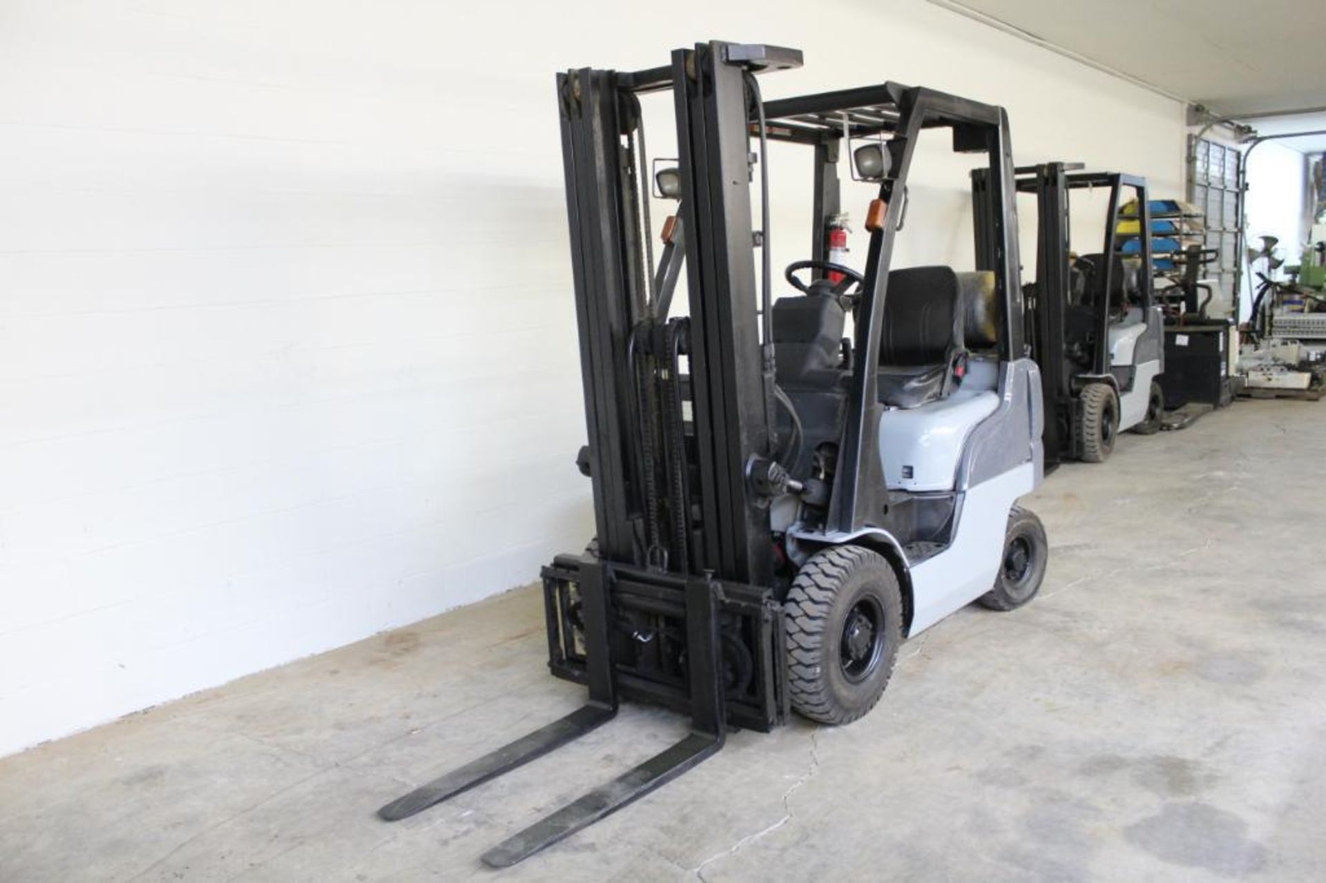 Nissan MP1F1A15LV 2500 lb. pneumatic tire fork truck - Image 4 of 12