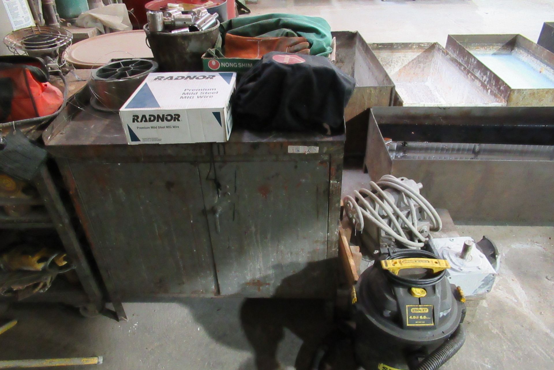 Work Lights, Mig Wire, Ladder, Shop Vac, Etc. - Image 2 of 5