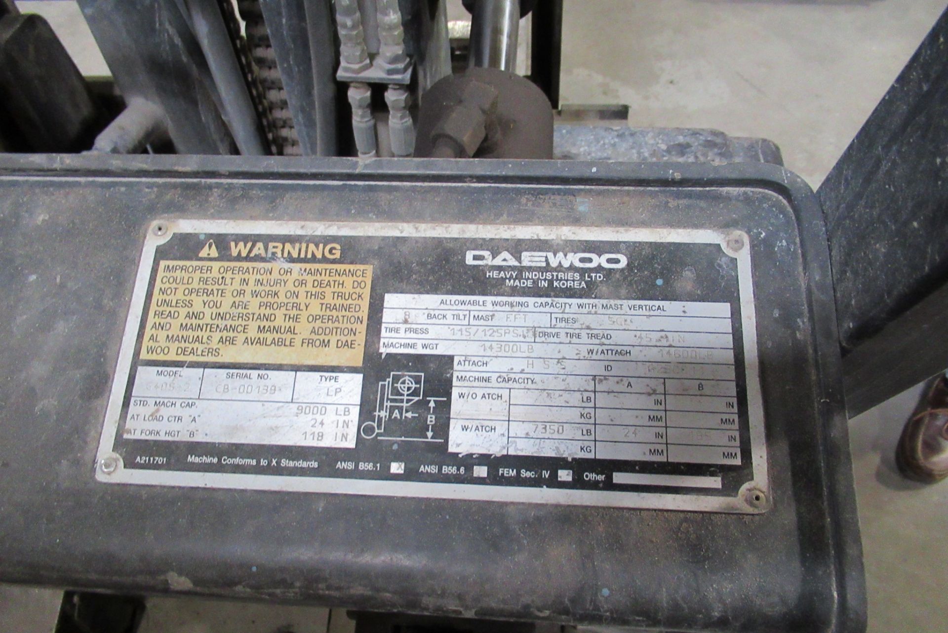 Daewoo LPG Forklift w/Sideshift & Scale - Image 4 of 6