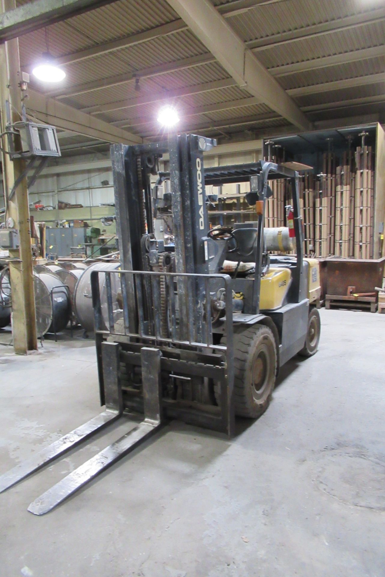 Daewoo LPG Forklift w/Sideshift & Scale