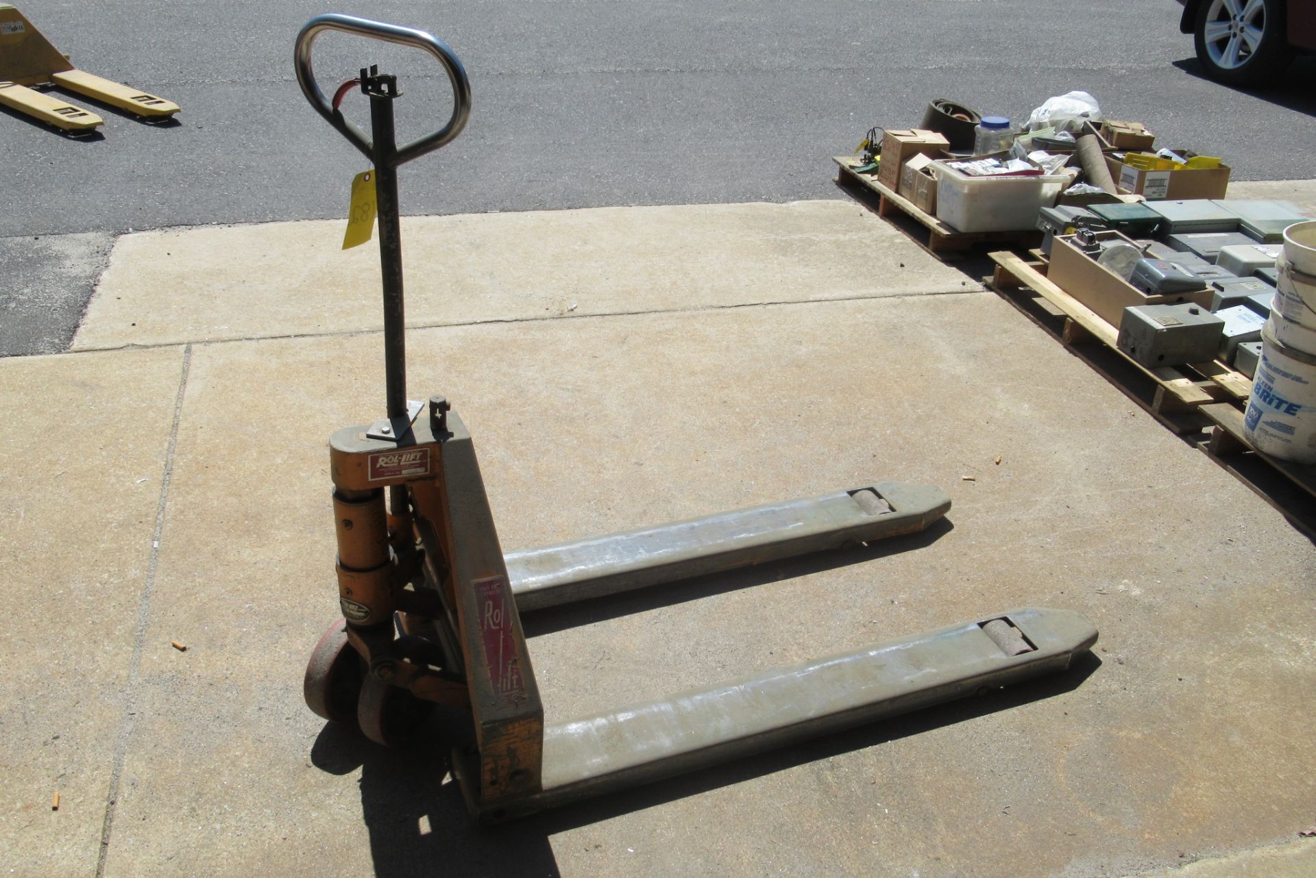 Rol-Lift 5,000 Lb. Capacity Pallet Jack, s/n 138472 - Image 2 of 3