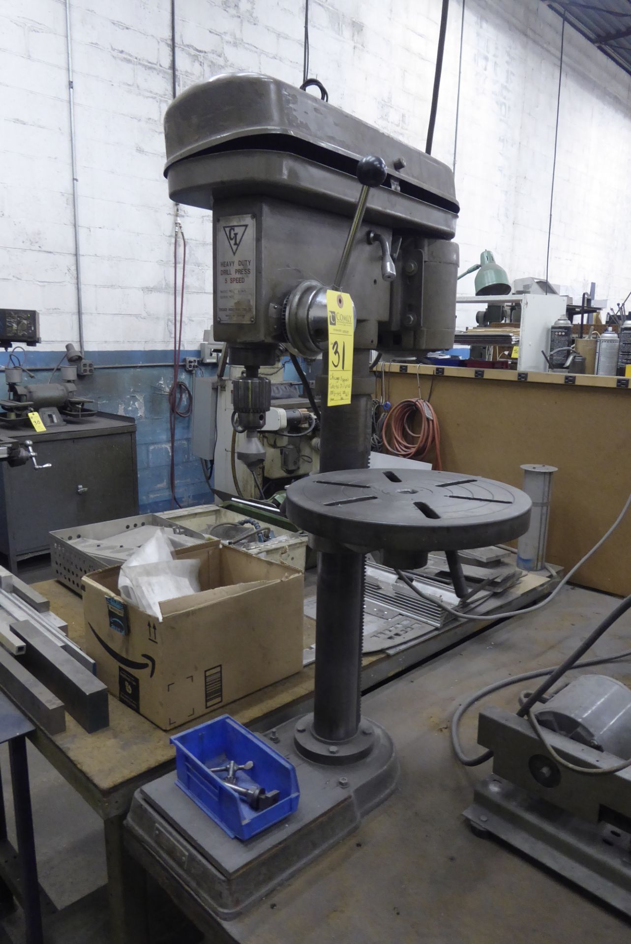 Chicago 5-Speed Table Top Drill Press