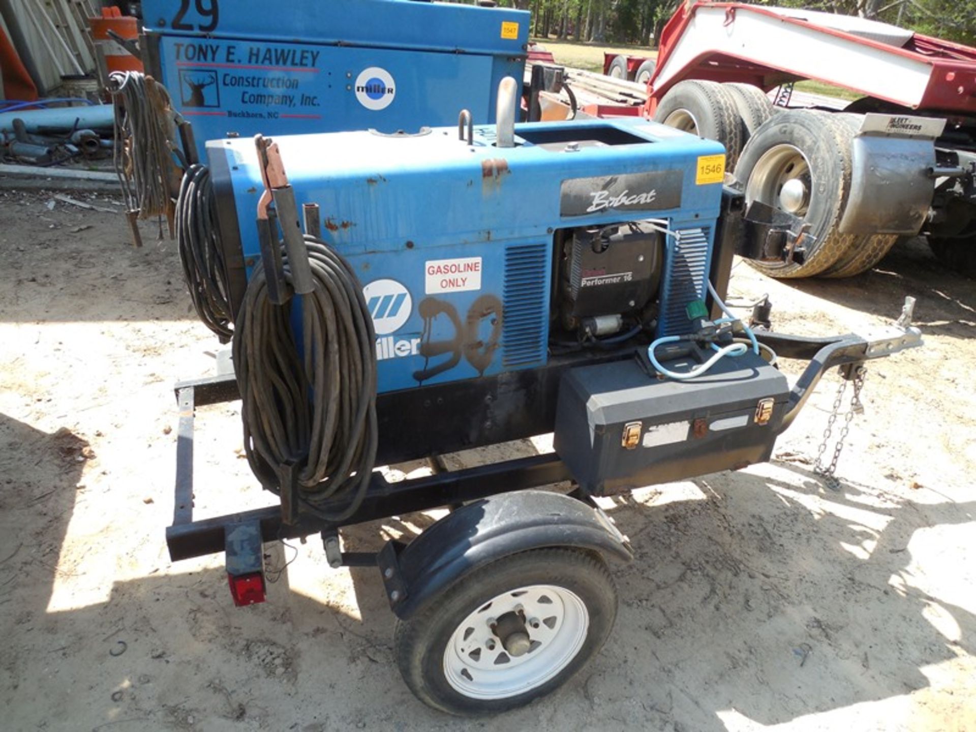 Miller Bobcat 225NT welder / generator 8000 watt vin# B997871777 8000 watt vin# B997871777