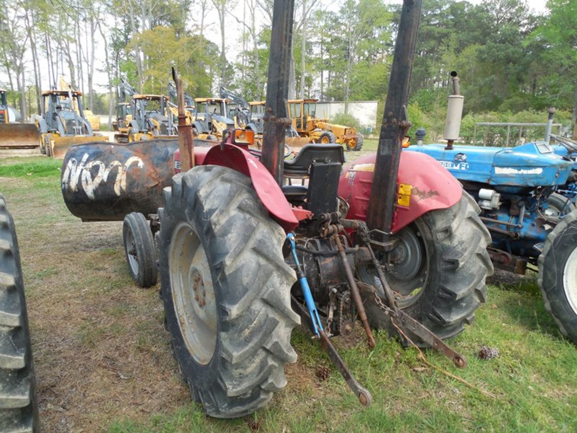 MF 240 Sweeper tractor rops 564551 564551 - Image 3 of 4