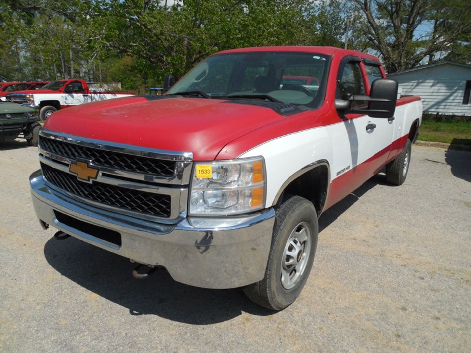 2014 CHEV 2500 124,577 miles crew cab, 2wd, vin# 1GC1CVCG2EF159706 small dents crew cab, 2wd, vin#