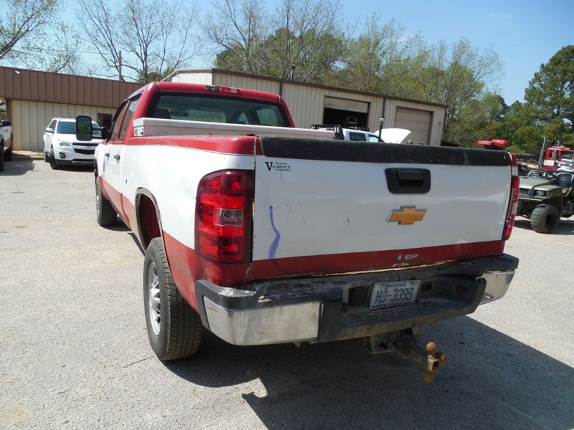 2014 CHEV 2500 124,577 miles crew cab, 2wd, vin# 1GC1CVCG2EF159706 small dents crew cab, 2wd, vin# - Image 4 of 7