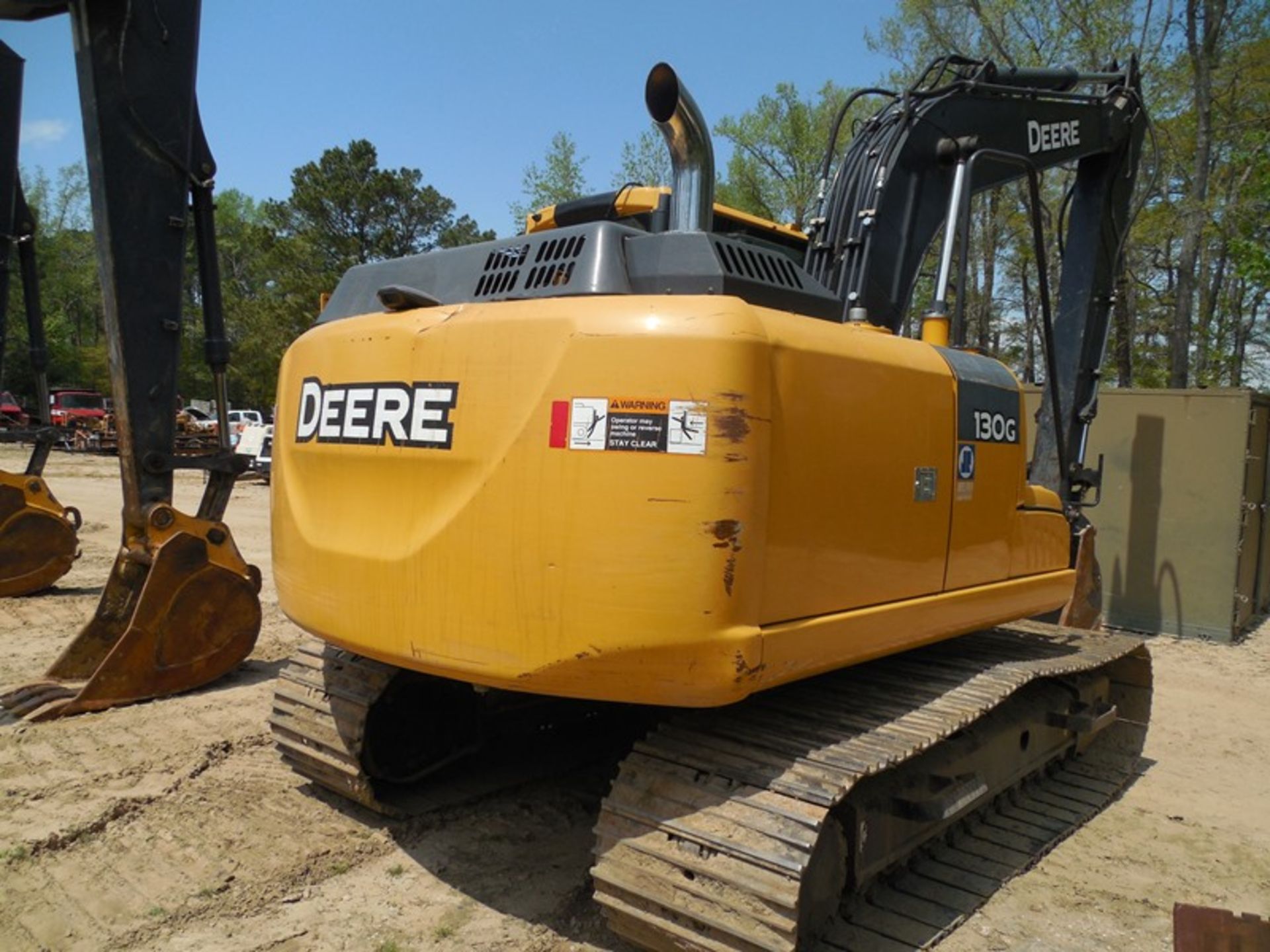 2015 Deere 130G Excavator 2191 hrs Cab / AC Long Arm, 28" Pads, 24" Bucket, Control Pattern Select - Image 7 of 9