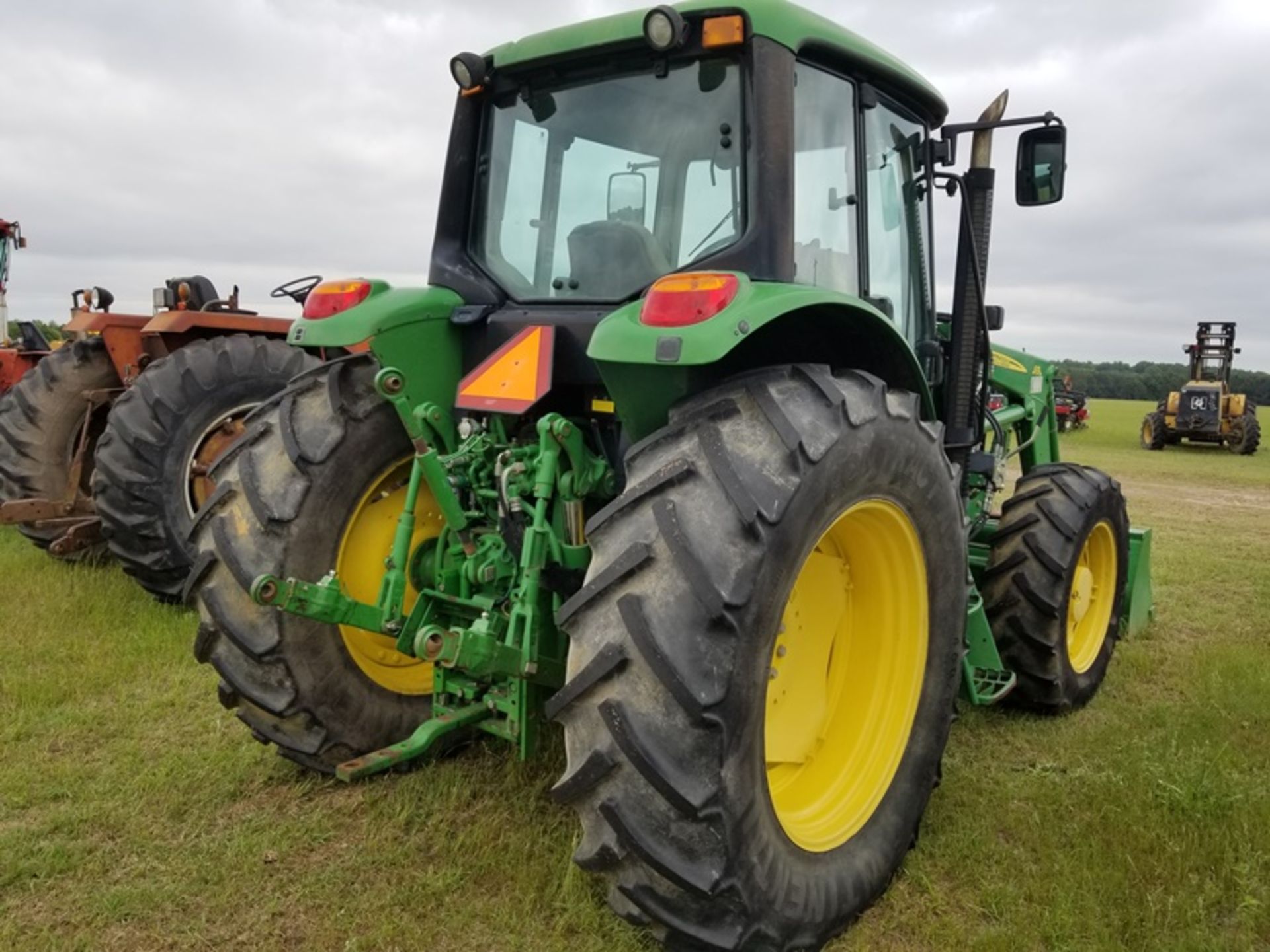 JD 7230 4wd Tractor w/673 loader 2540 hrs Quad Range Left hand forward & reverse