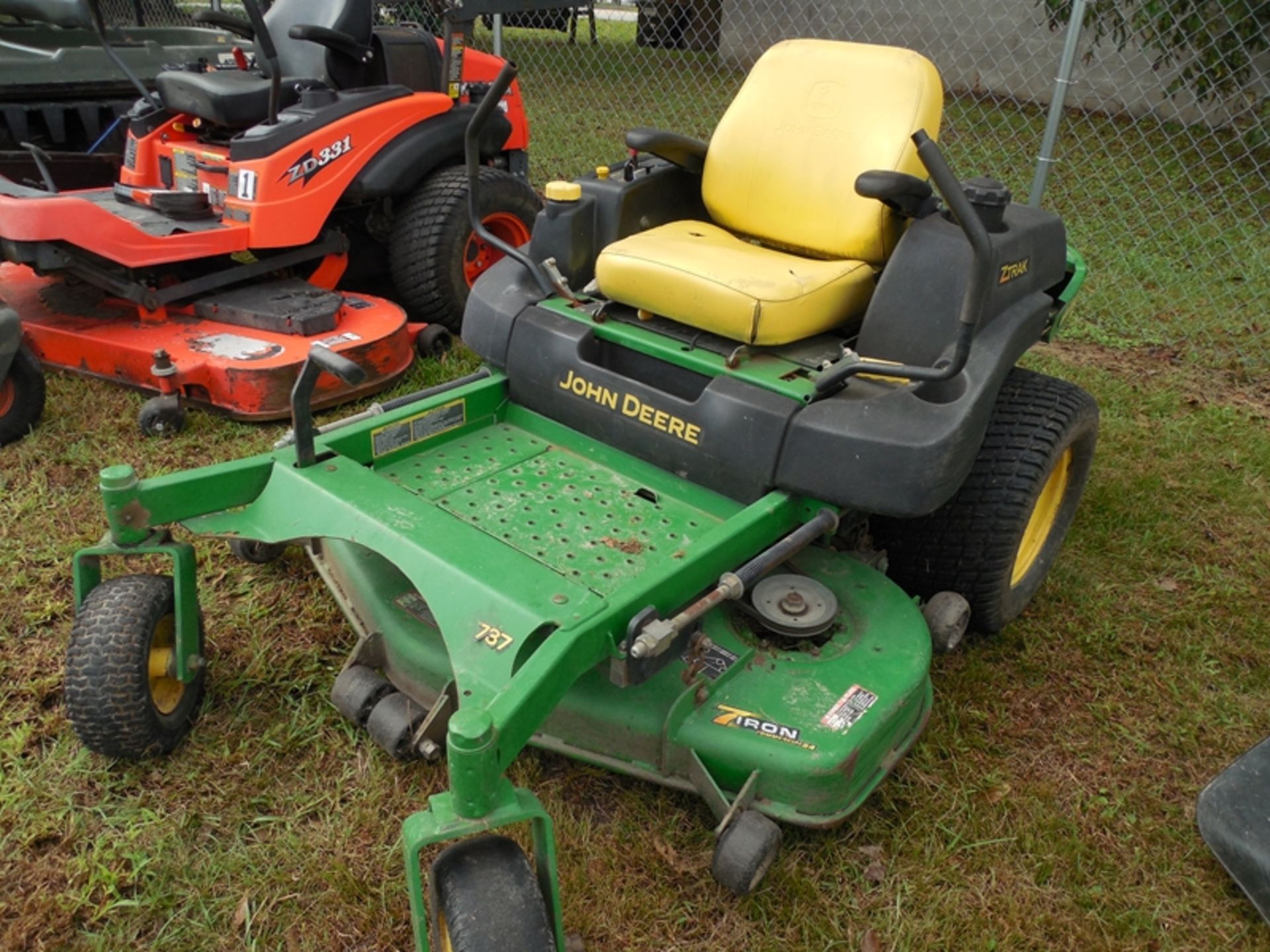 JD 737 Z trac mower w/54" deck 1154 hrs - Image 5 of 5