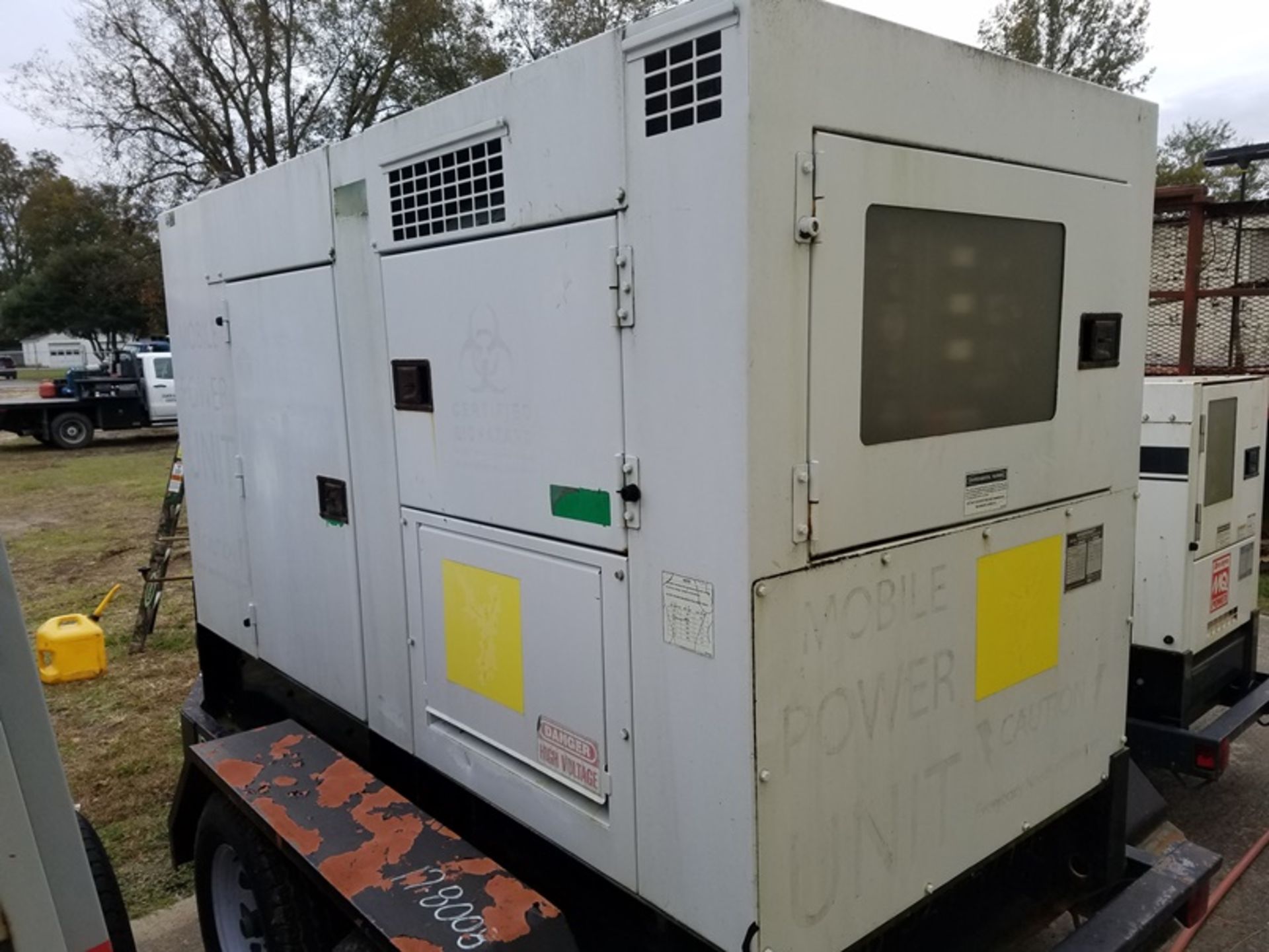 Whsperwatt generator model DCA70USJ 13,528 hrs 3 phase 70 KVA single phase 40kw JD Dsl 4 cyl, - Image 4 of 4