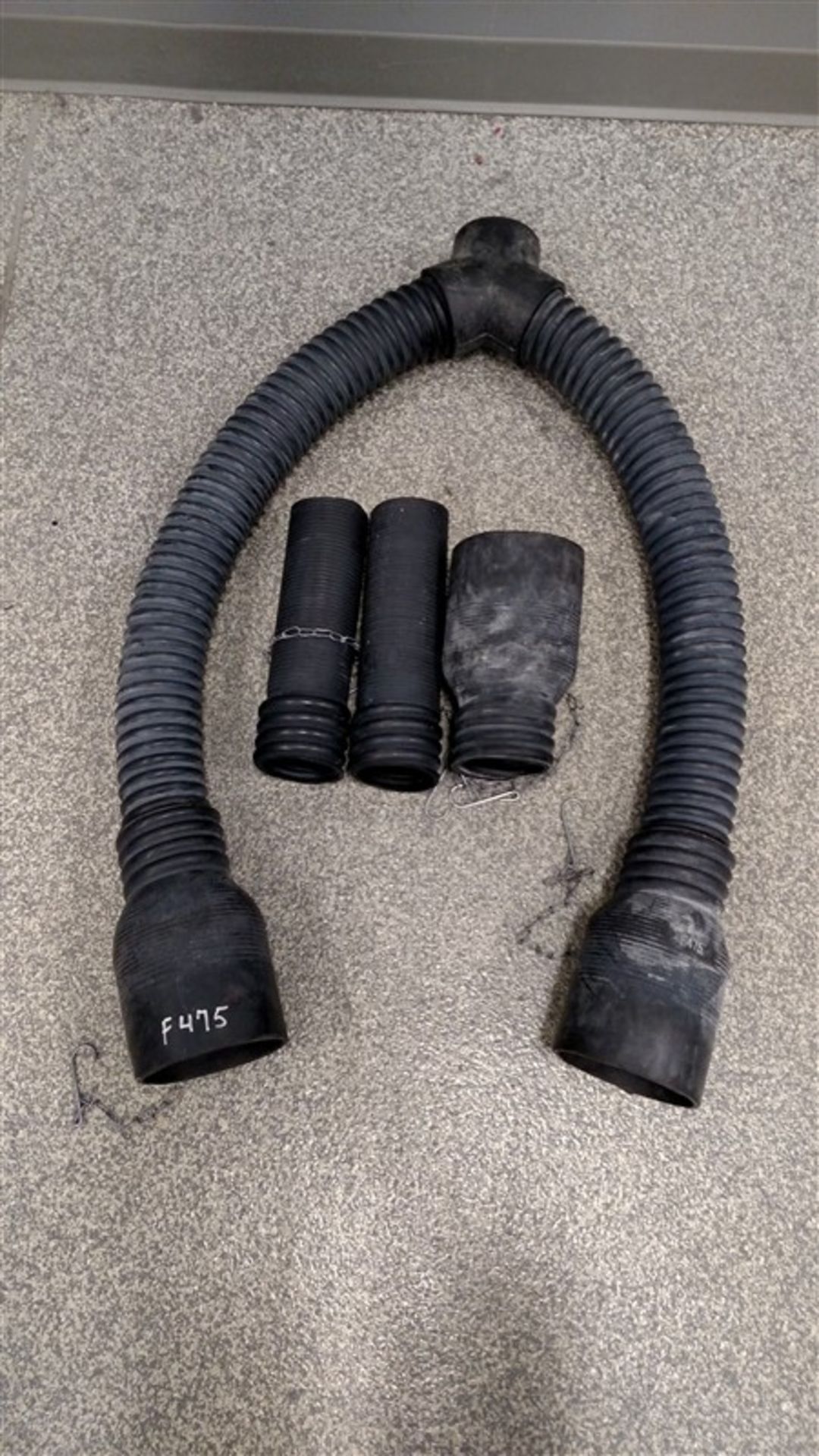 Dual-Exhaust Flexible Hose (1 x Bid)