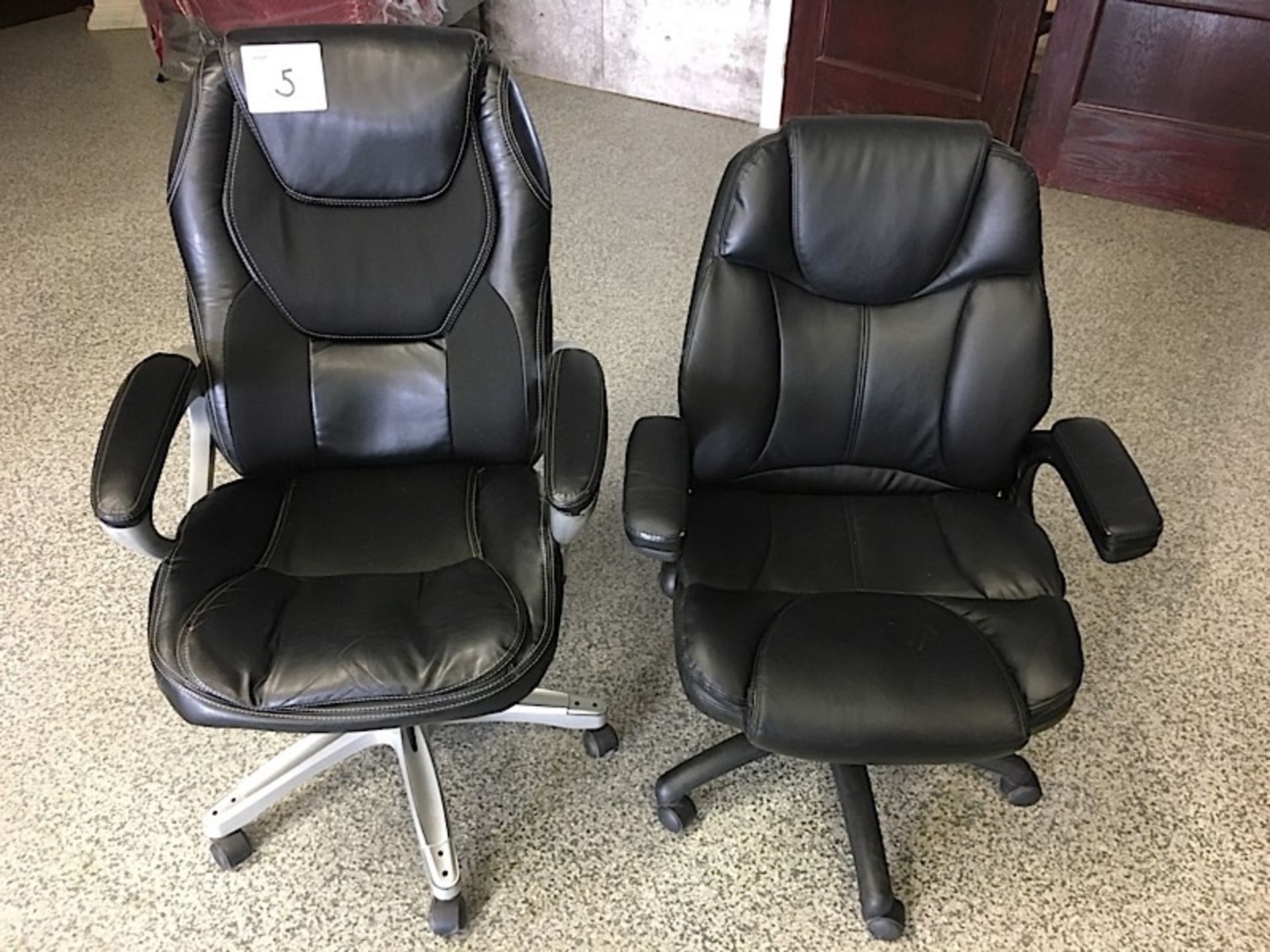 LOT OF 2 COMPUTER CHAIRS