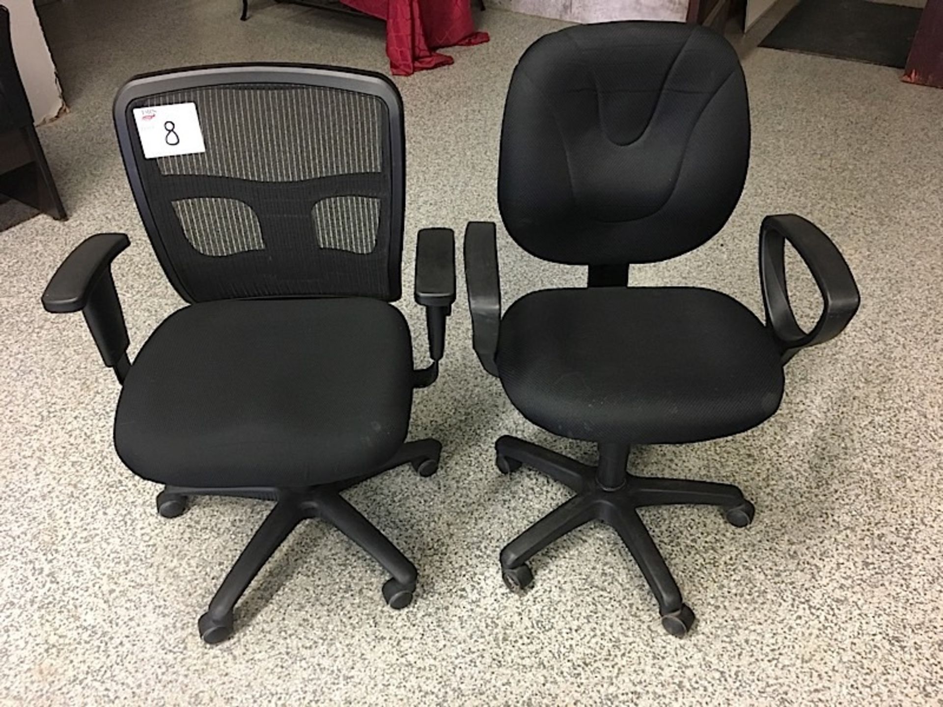 LOT OF 2 COMPUTER CHAIRS