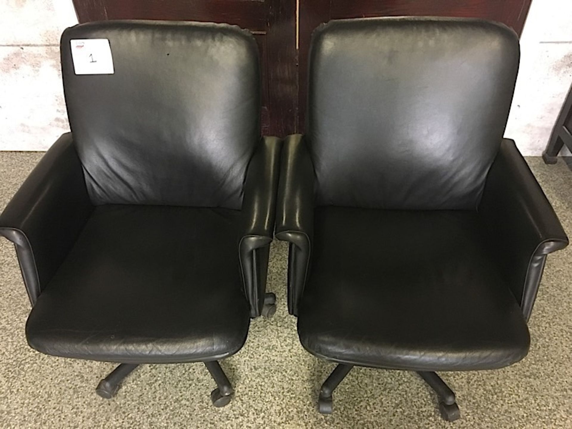 LOT OF 2 COMPUTER CHAIRS