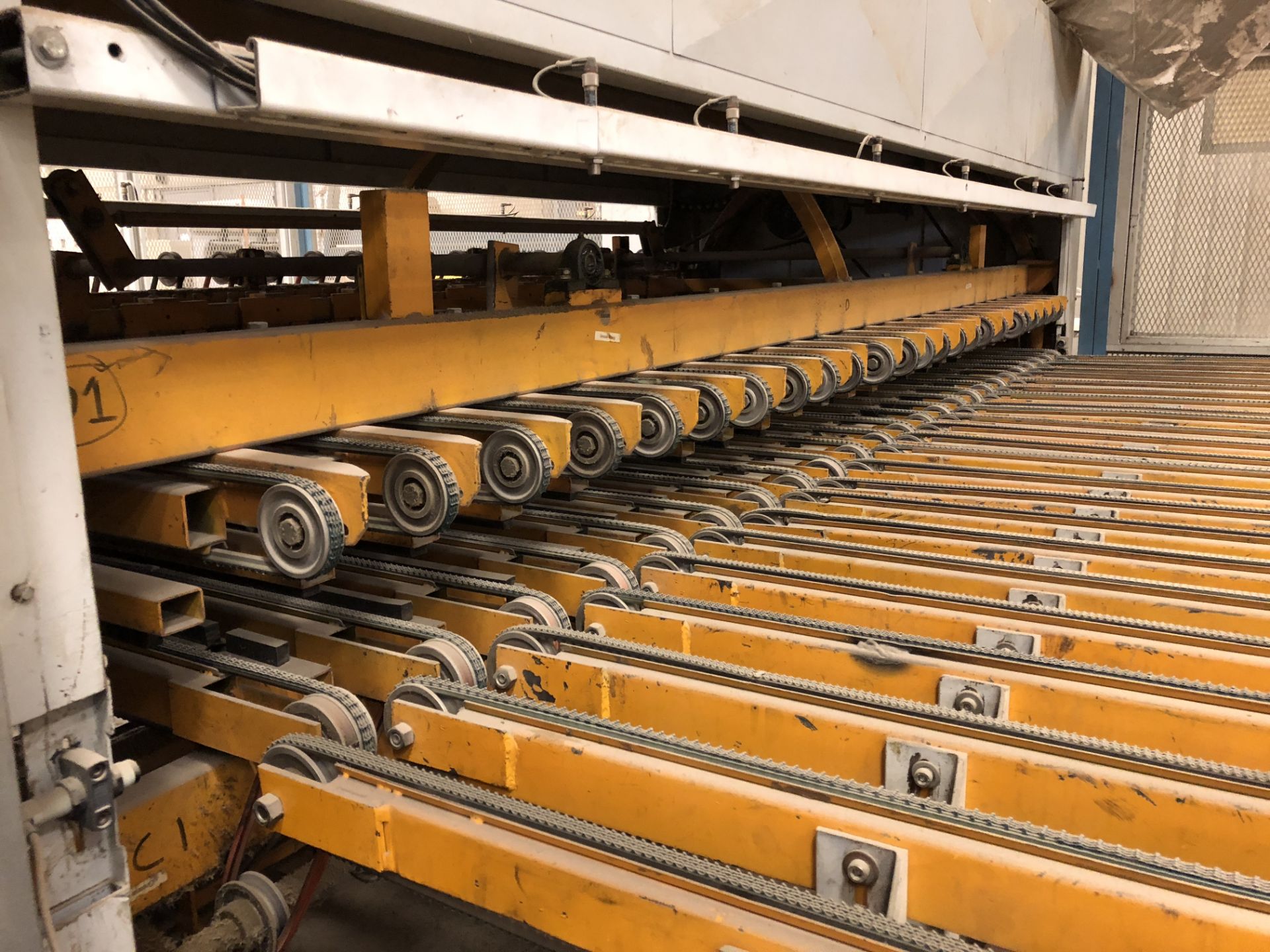 CEFLA PANEL FLIPPER (WITH INFEED AND OUTFEED BELT CONVEYORS) - Image 8 of 11