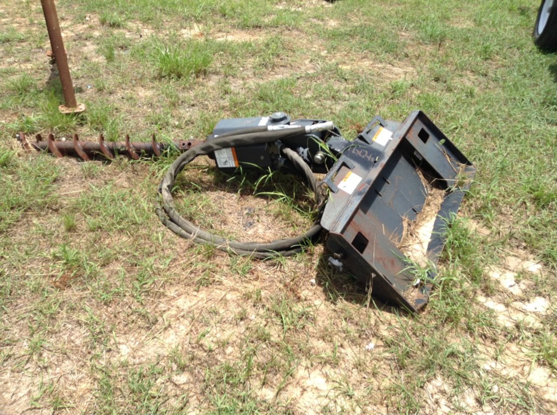 Bobcat Hydraulic Auger, quick attach, Model 3014 A7ER00210, 3500 max psi