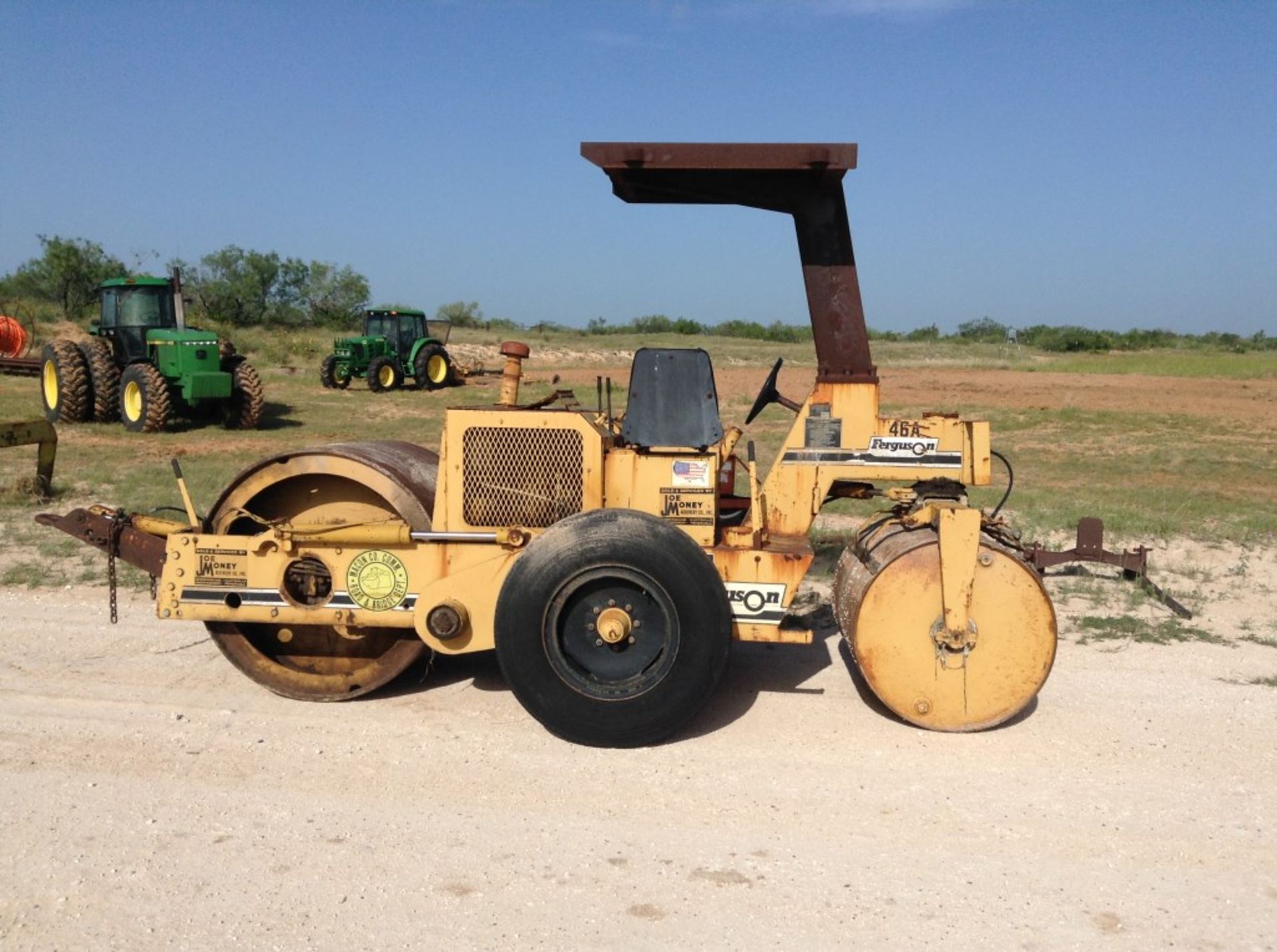 Ferguson Roller/Compactor 46A, 917 hrs, # 3621