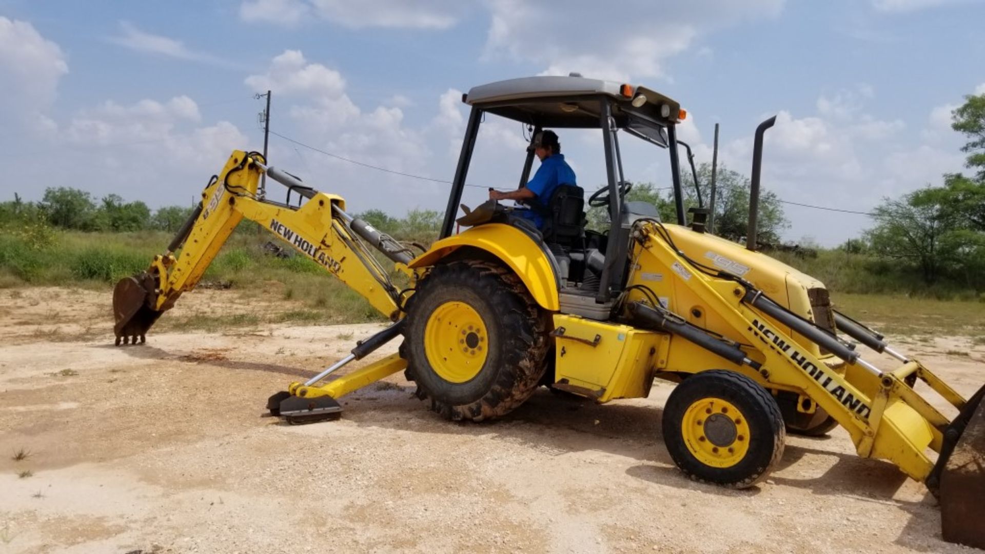 2008 New Holland B95 front end loader/backhoe, diesel, 3,362 hours - Image 2 of 6