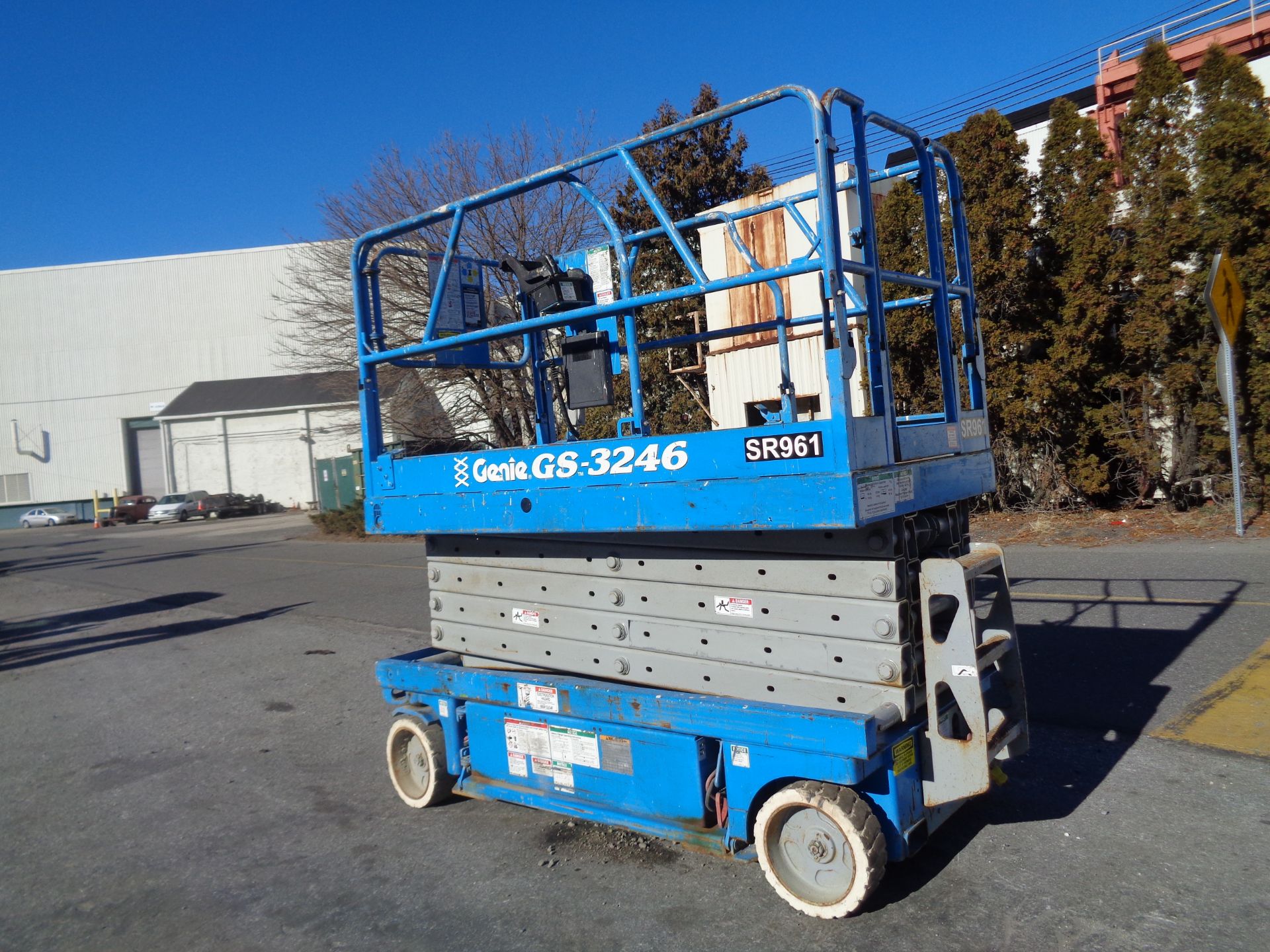 Genie GS3246 Electric Scissor Lift - 32ft Height - Image 11 of 13