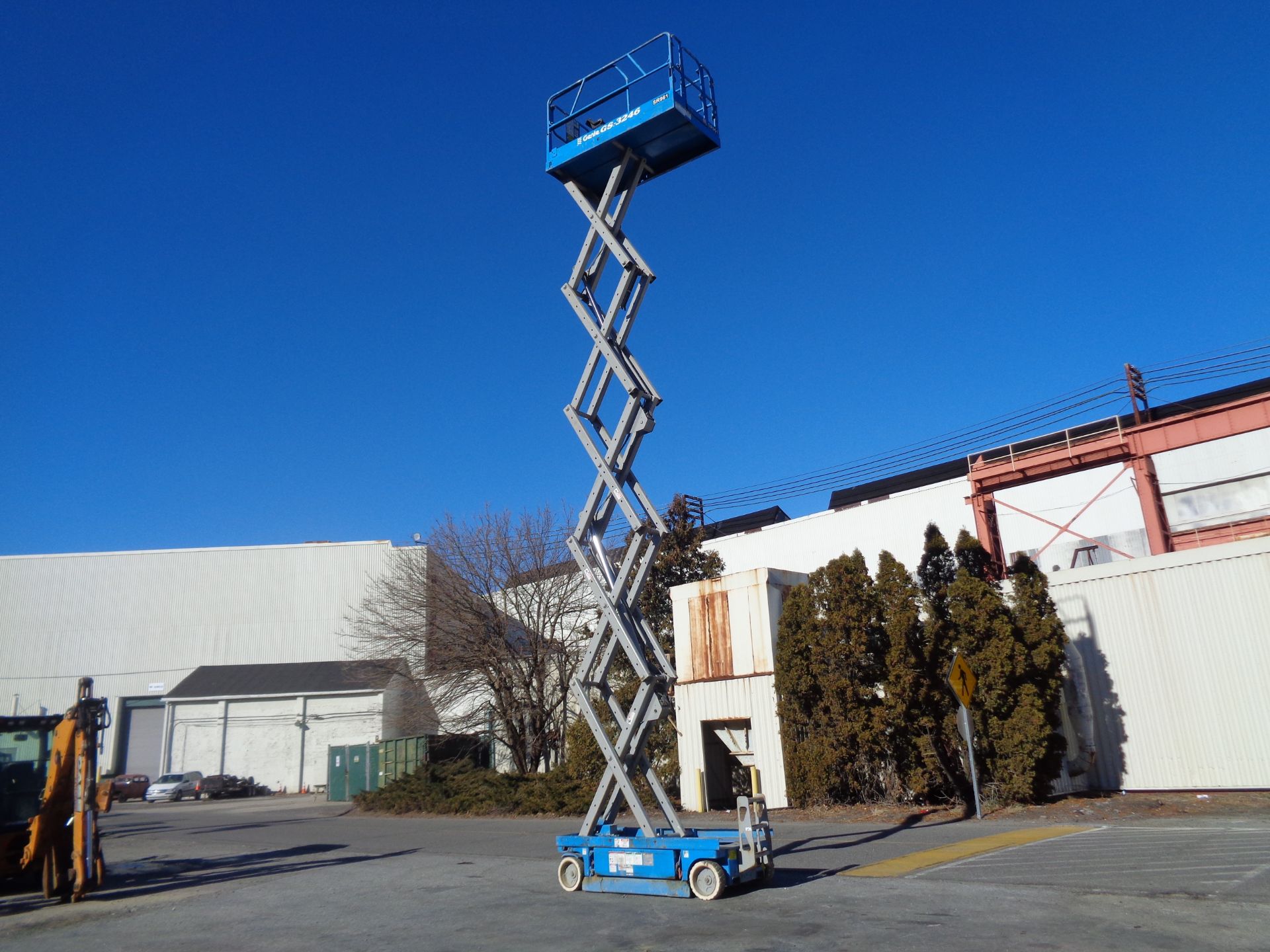 Genie GS3246 Electric Scissor Lift - 32ft Height - Image 3 of 13