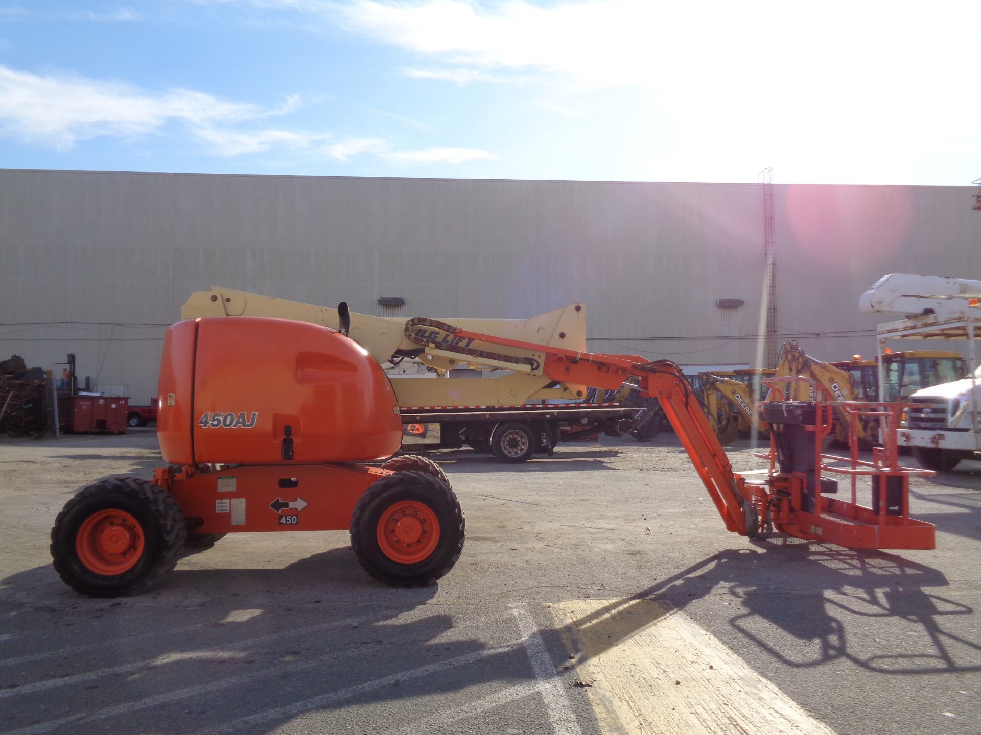 JLG 450AJ 45ft 4x4 Articulating Boom Lift - Image 8 of 12