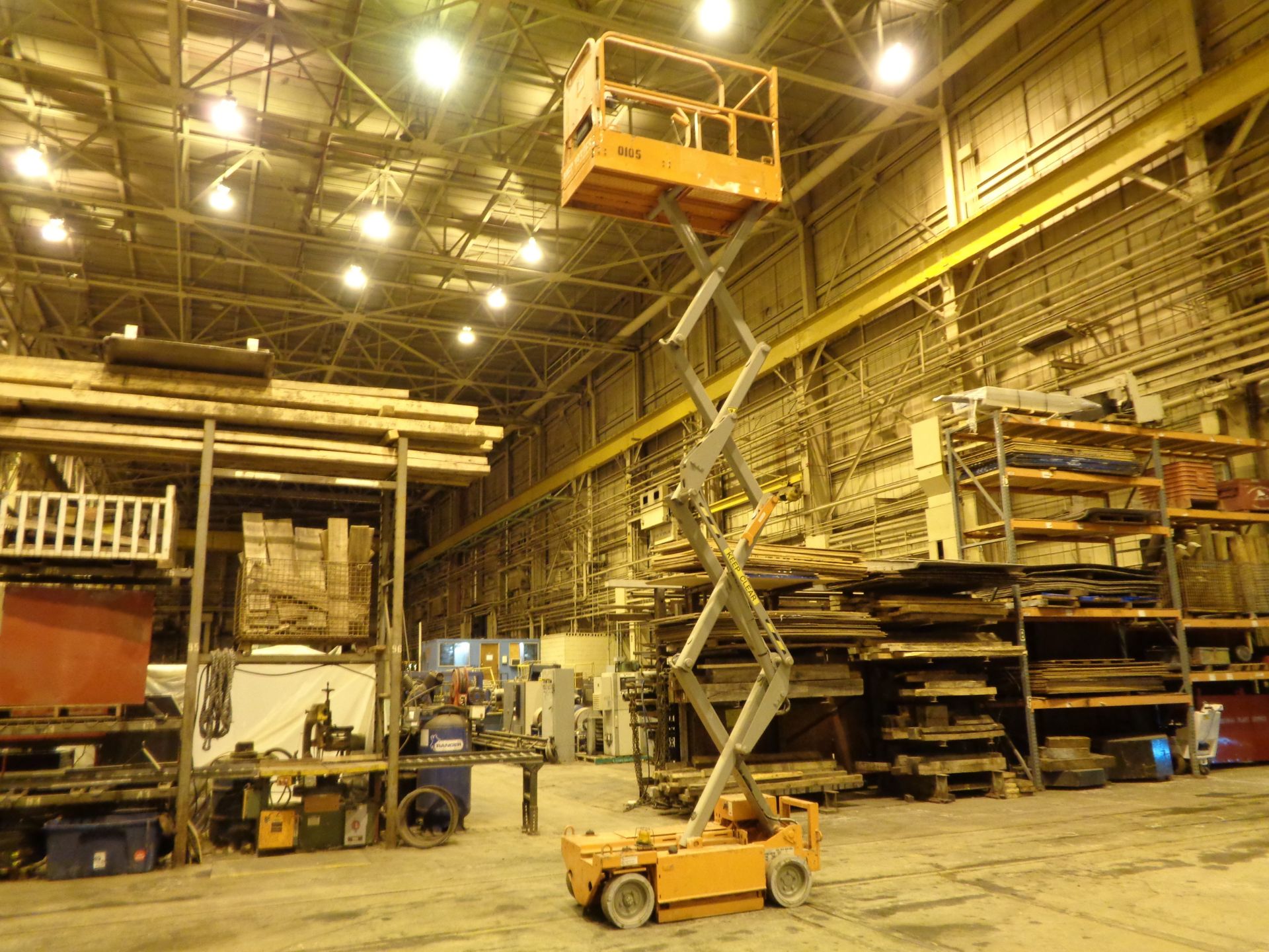 2007 MEC 1932ES Scissor Lift - Image 2 of 10