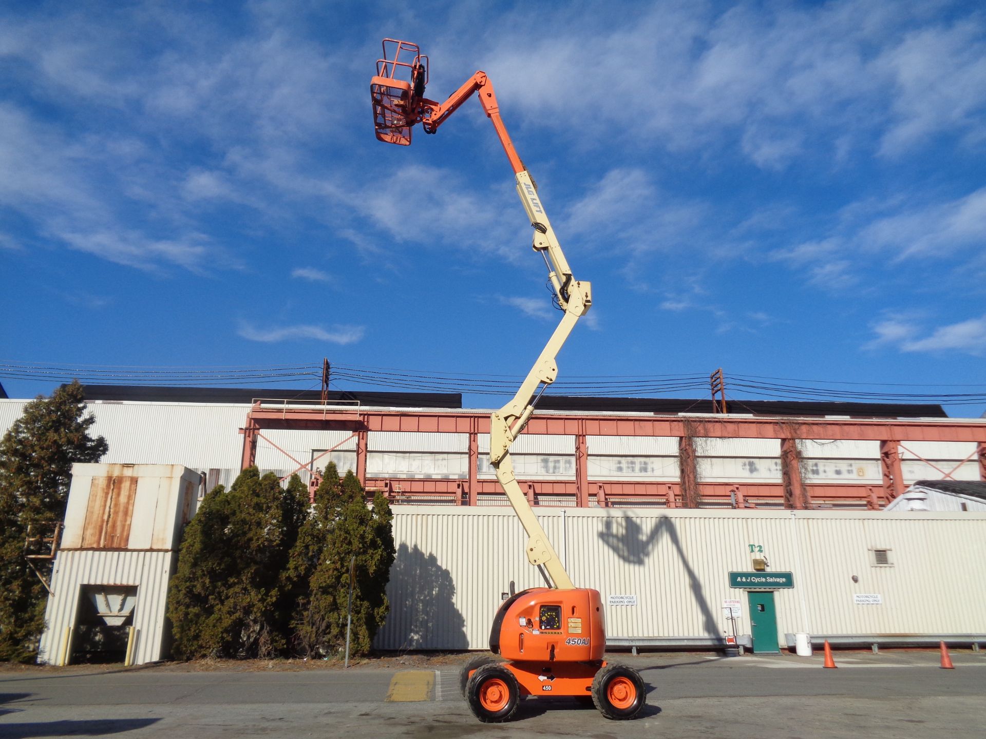 JLG 450AJ 45ft 4x4 Articulating Boom Lift - Image 3 of 12