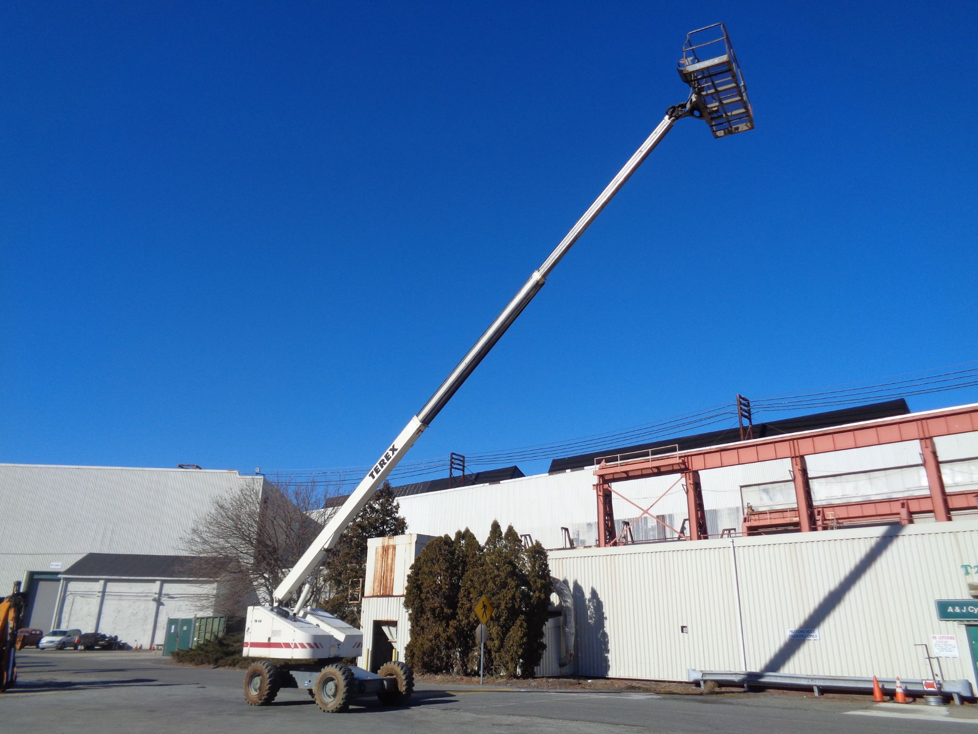 Terex TB60 60 ft Boom Lift - 4x4 - (1) - Image 4 of 11