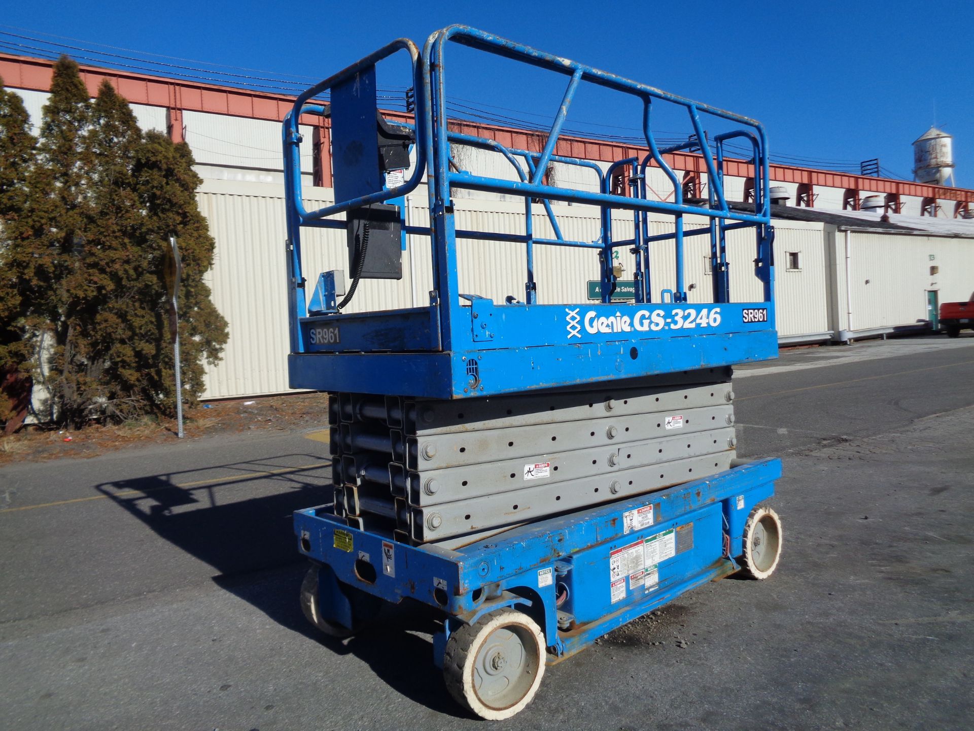 Genie GS3246 Electric Scissor Lift - 32ft Height - Image 9 of 13