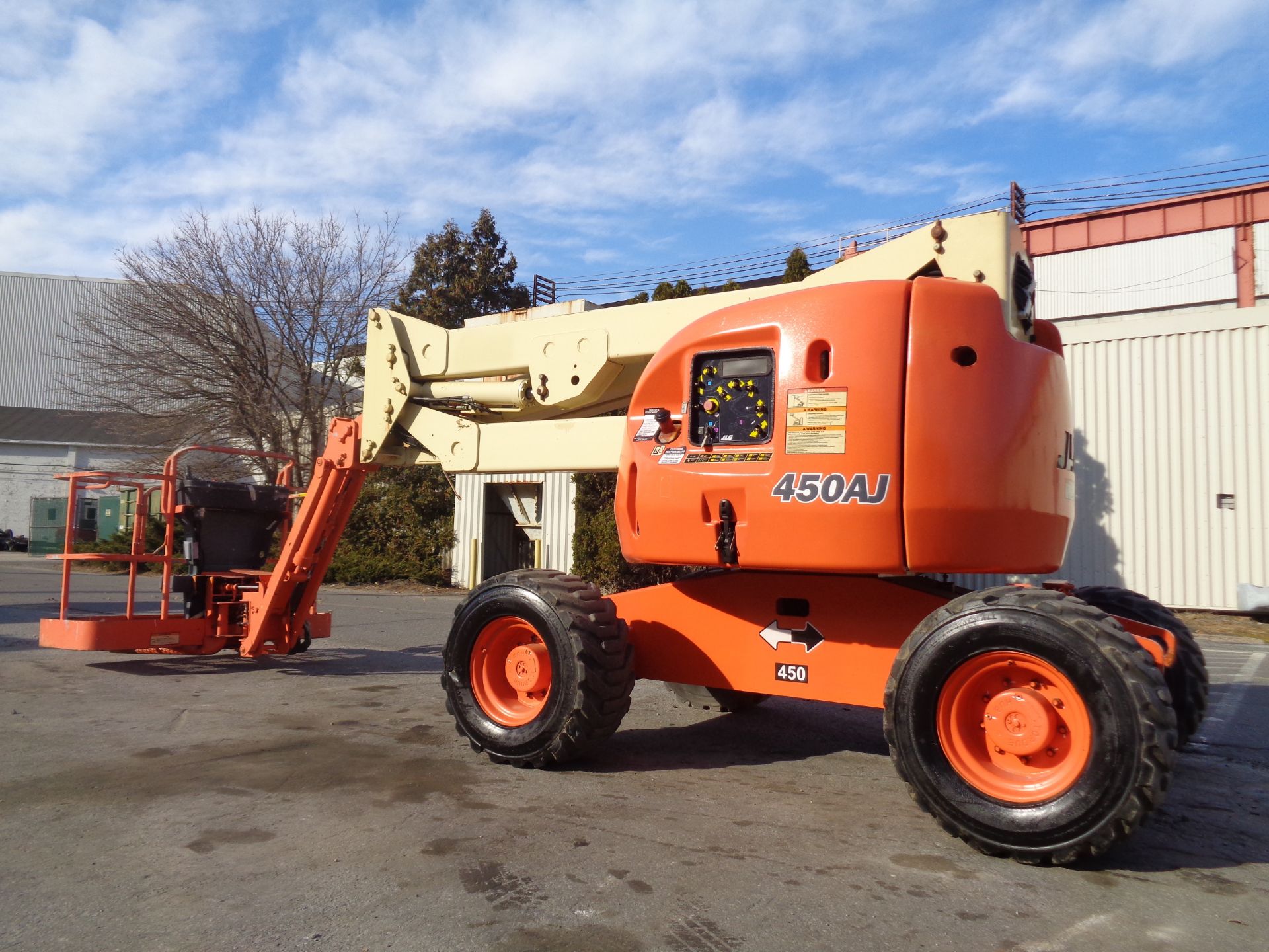 JLG 450AJ 45ft 4x4 Articulating Boom Lift - Image 11 of 12