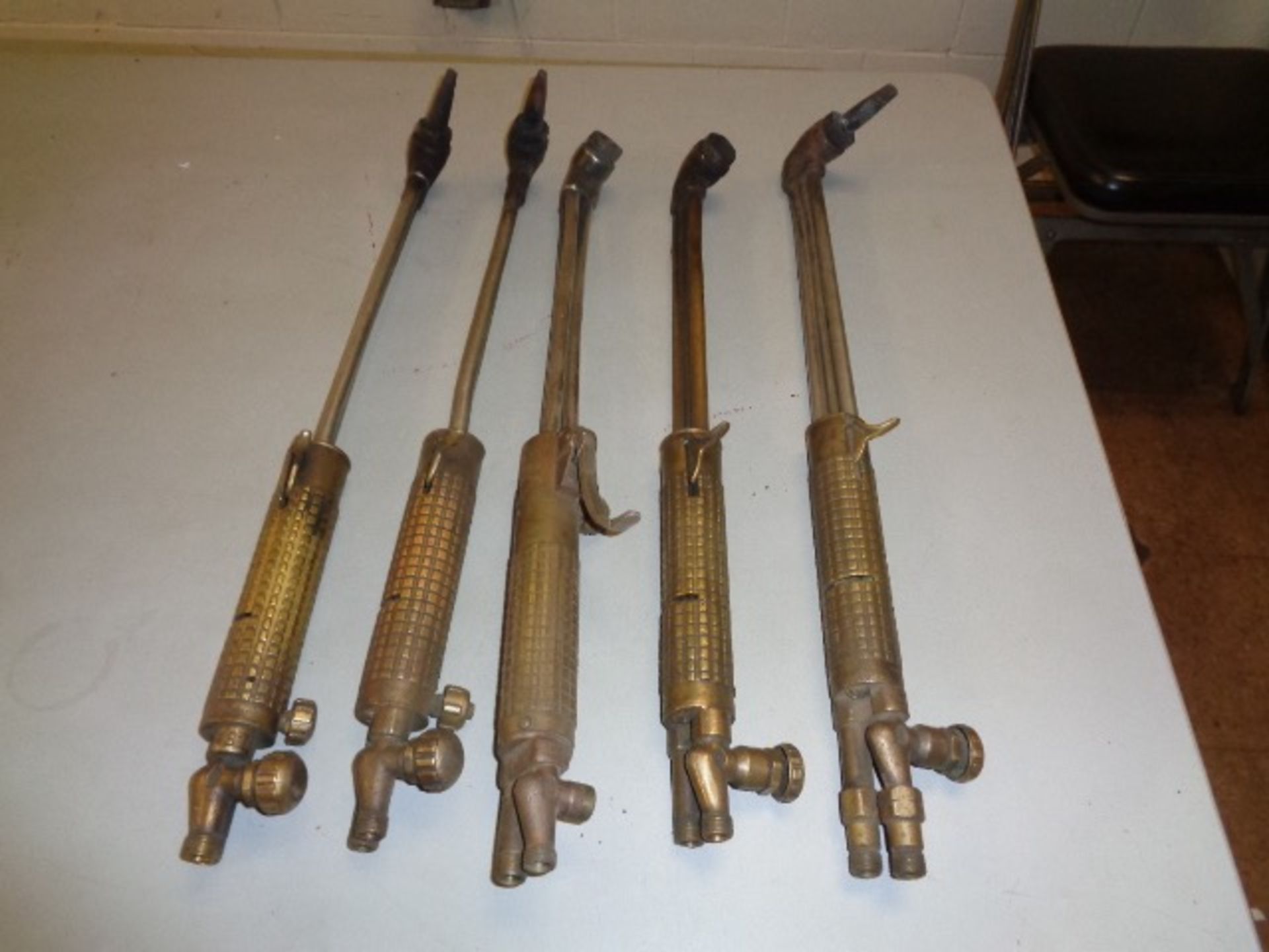 Lot of 5 Torches - Image 2 of 3