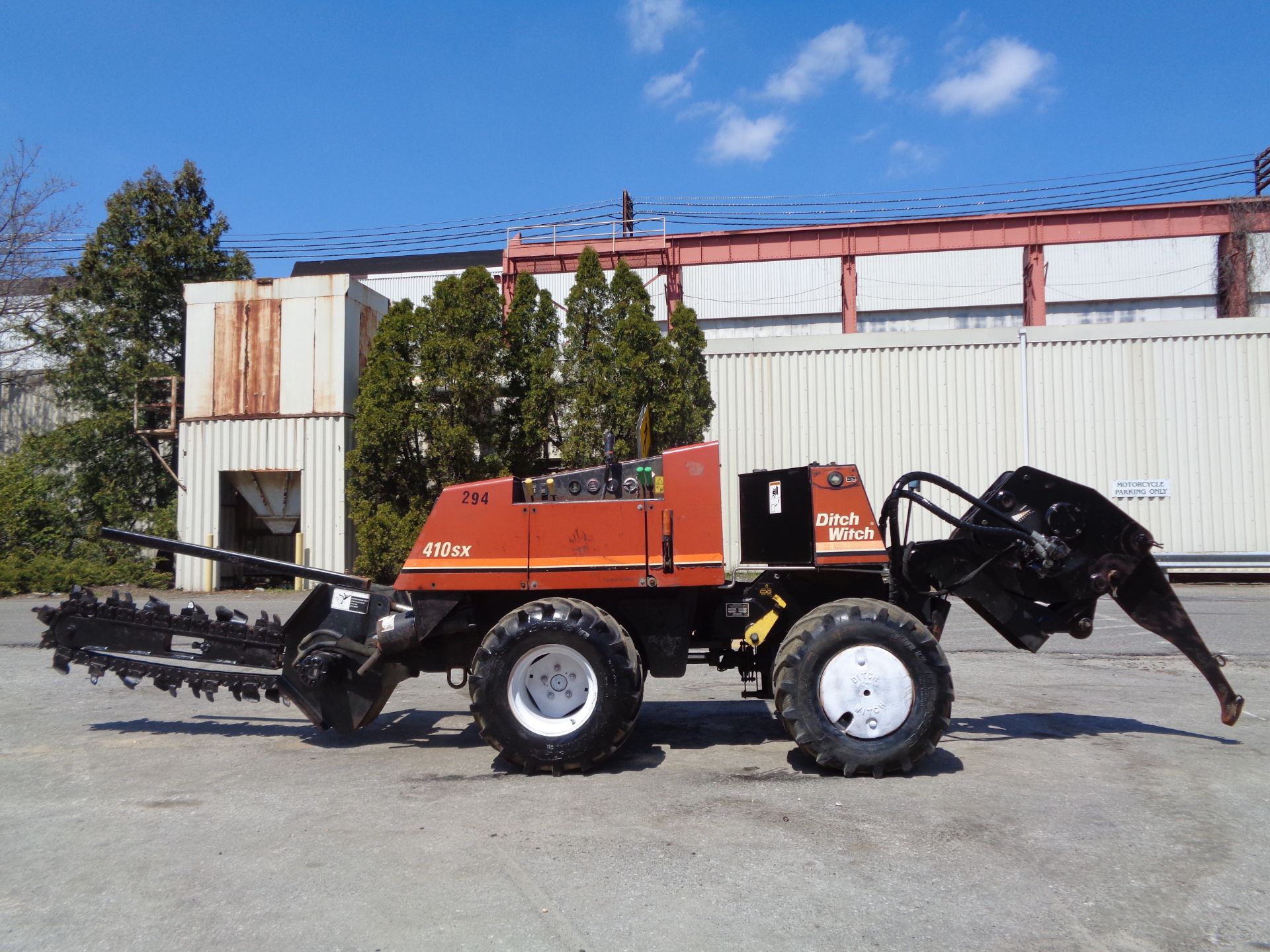 Ditch Witch 410SXD Trencher - Image 7 of 20