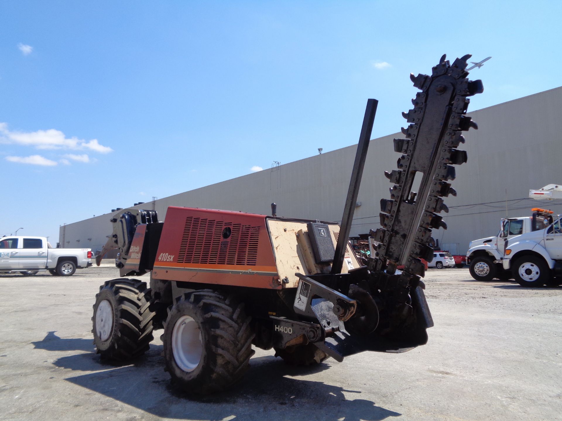 Ditch Witch 410SXD Trencher - Image 19 of 20