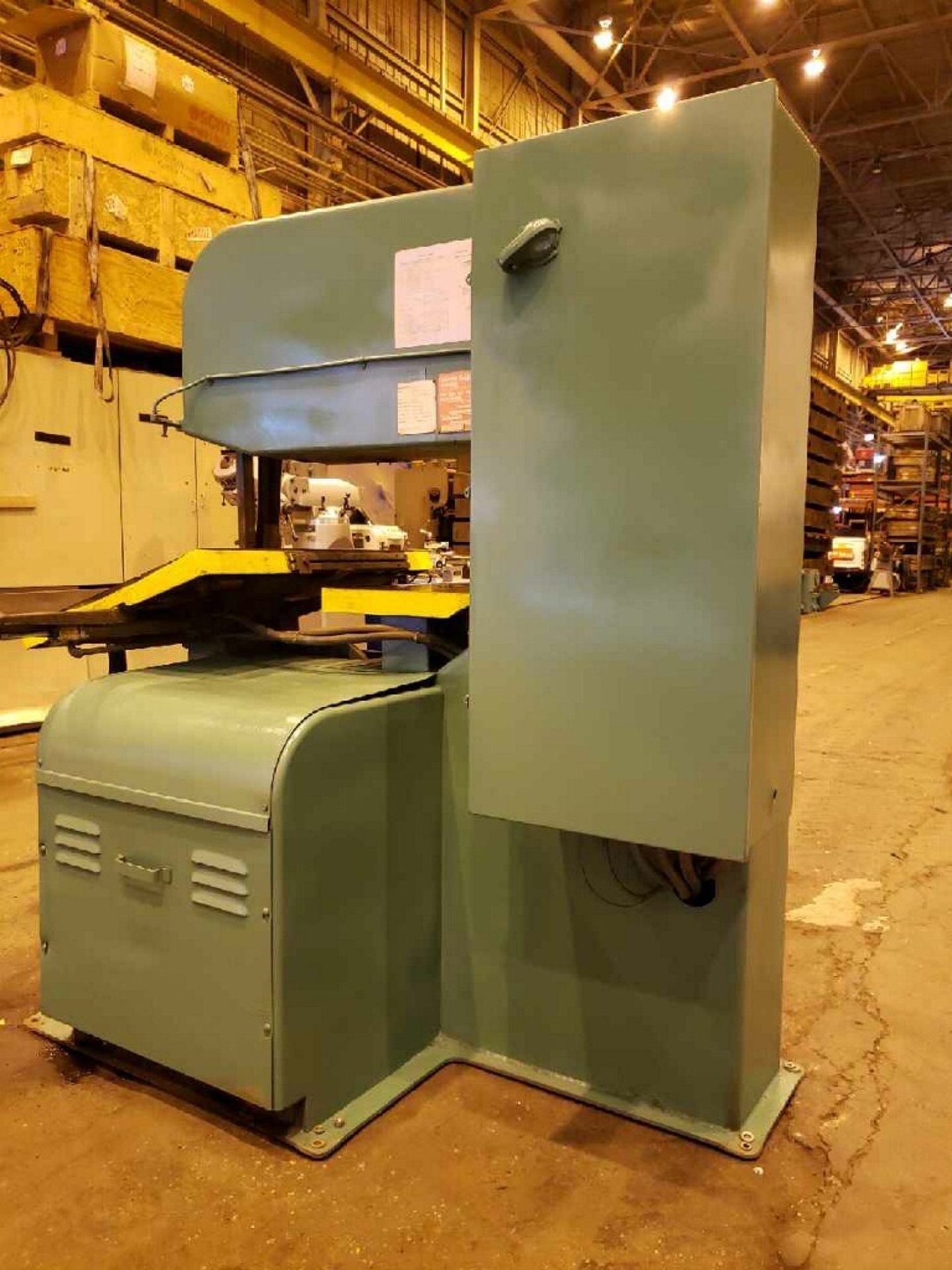 DoAll Vertical Band Saw - Image 3 of 11