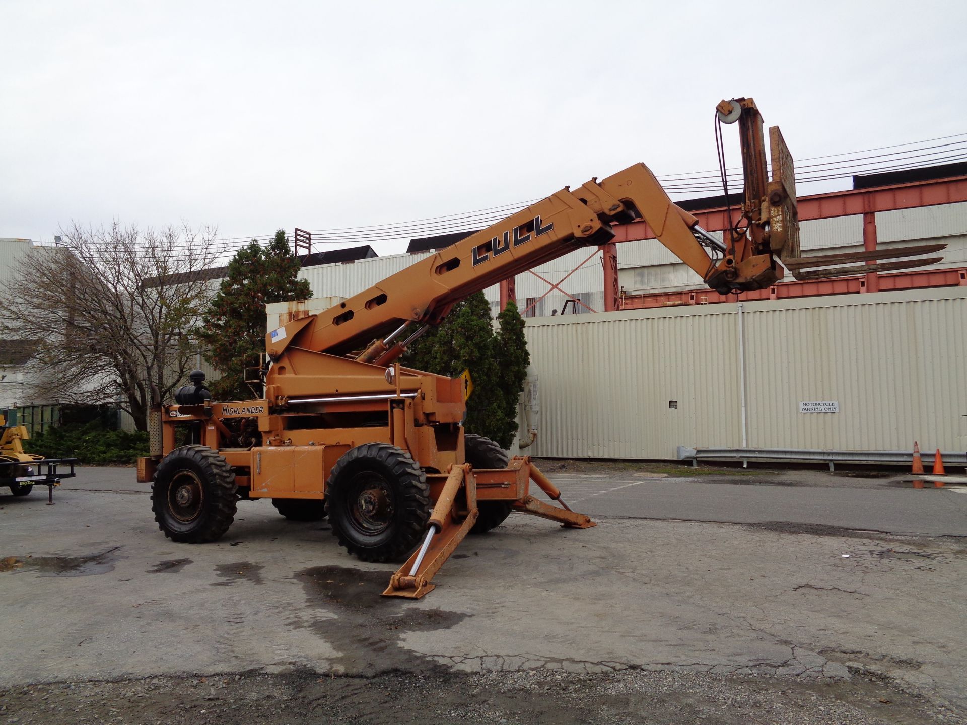 Highlander Lull 1044B Telescopic Forklift - 10,000 lbs - Image 21 of 33