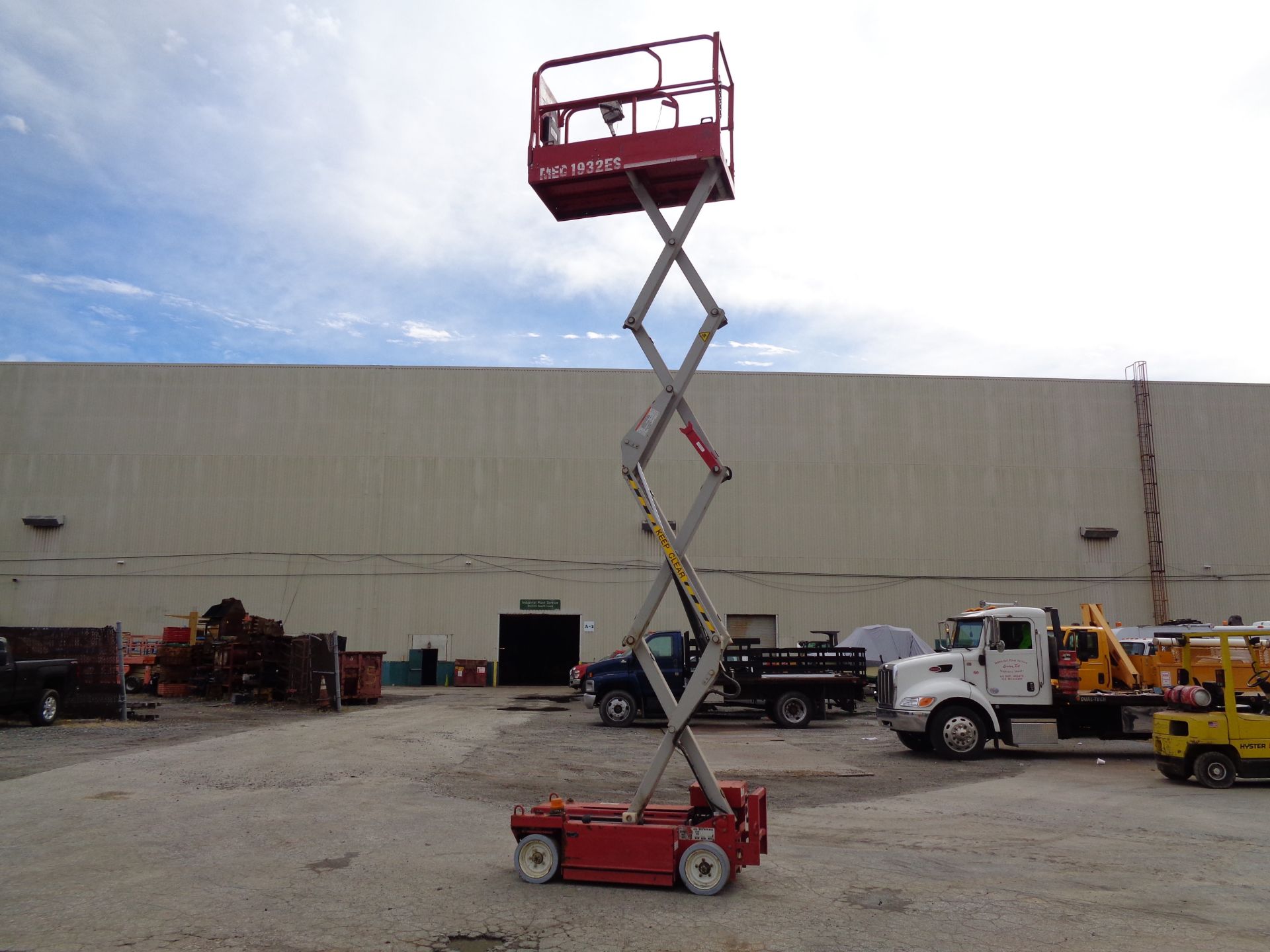 MEC-1932ES-Man Aerial Boom Scissor Lift -19FT Height-Max 500LB - Image 6 of 29