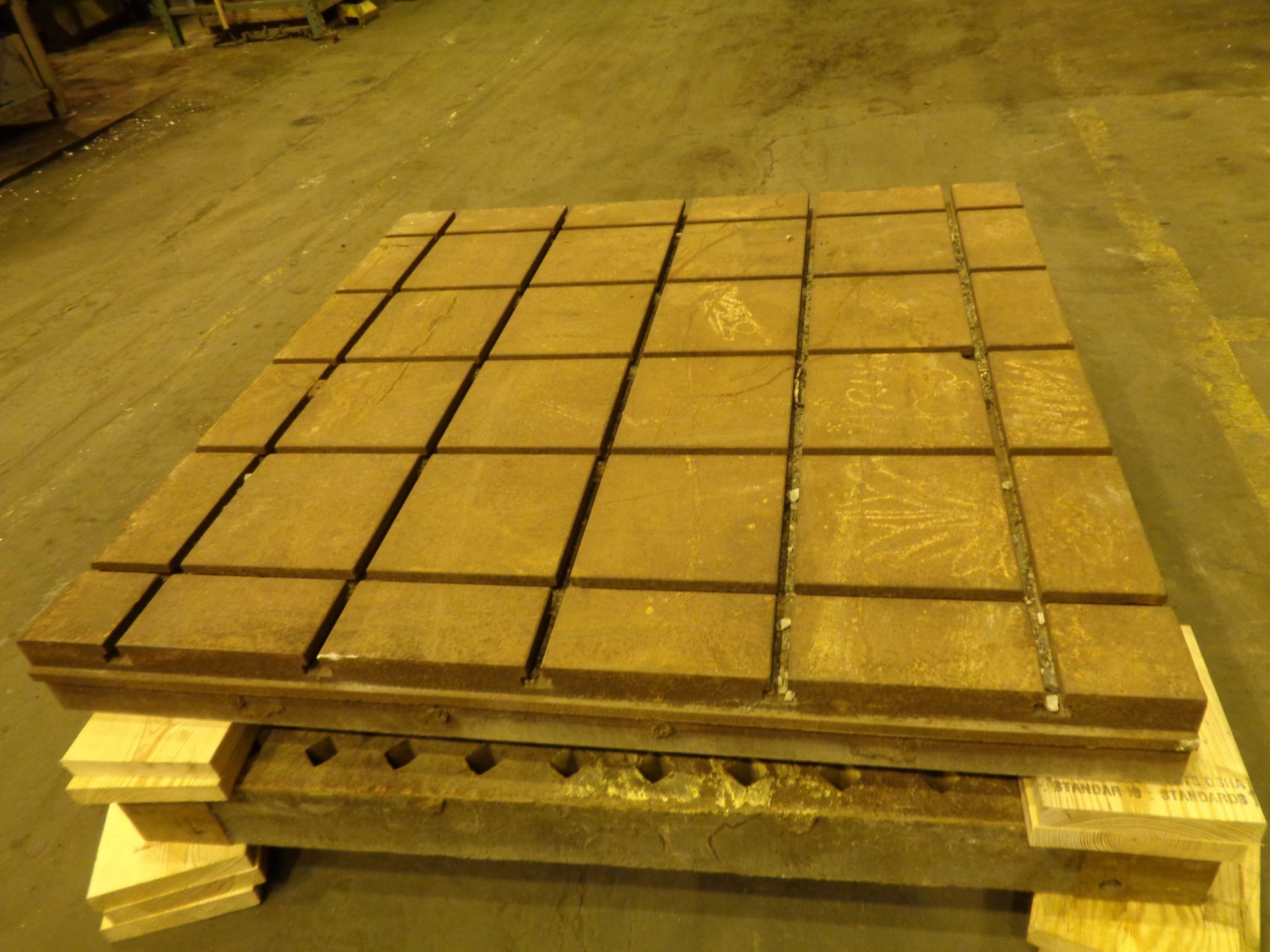 T SLOTTED CAST IRON BOLSTER PLATE