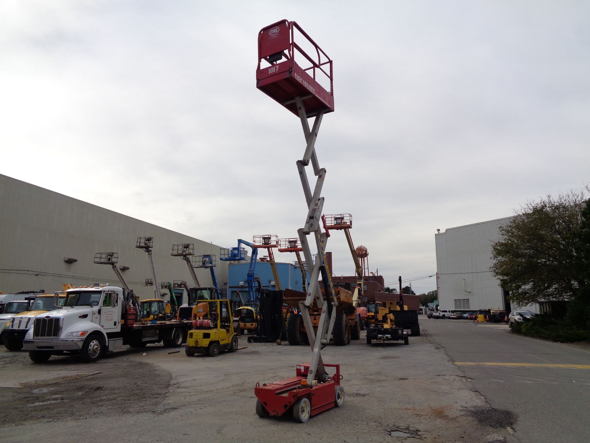 MEC-1932ES-Man Aerial Boom Scissor Lift -19FT Height-Max 500LB - Image 3 of 29