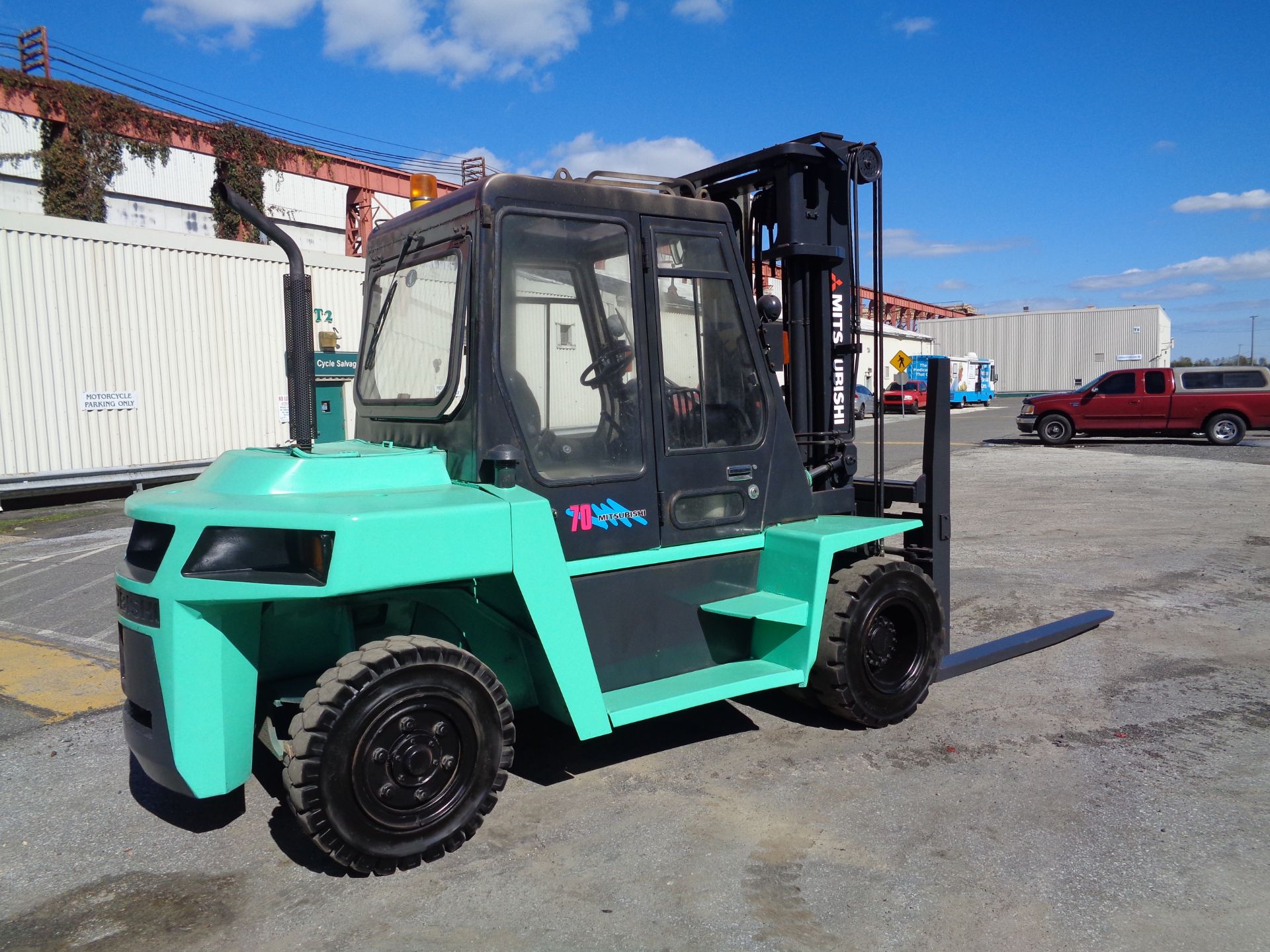 Mitsubishi -FD70 Forklift 15,000 lbs - Diesel - Fork Positioners- Side Shift - Image 7 of 17