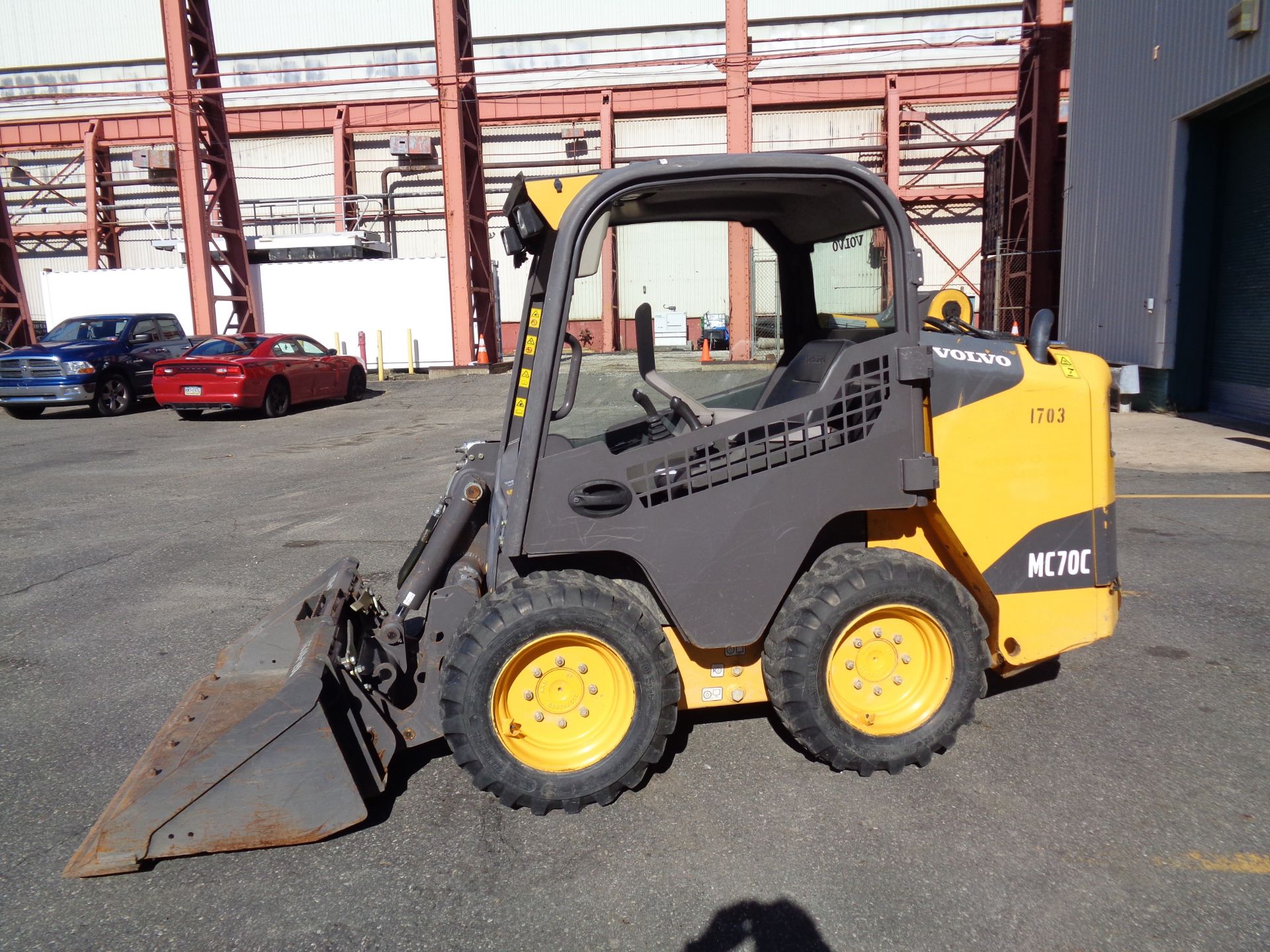 2013 VOLVO MC70 SKID STEER - Only 380 Hours