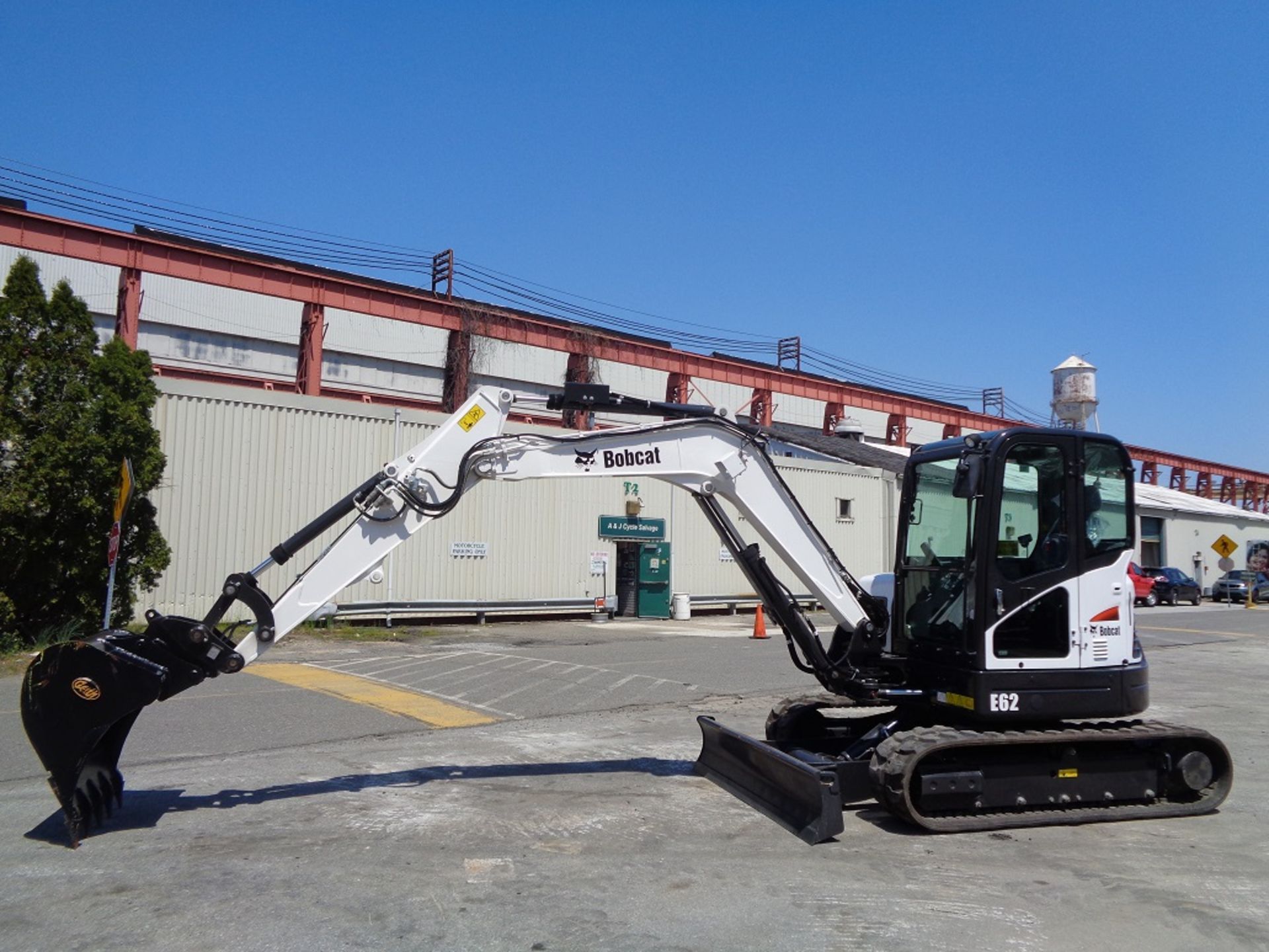 NEW 2017 Bobcat E62 Midi Excavator Loader Cab - AC - Quick Coupler - Dozer Blade - Image 8 of 17