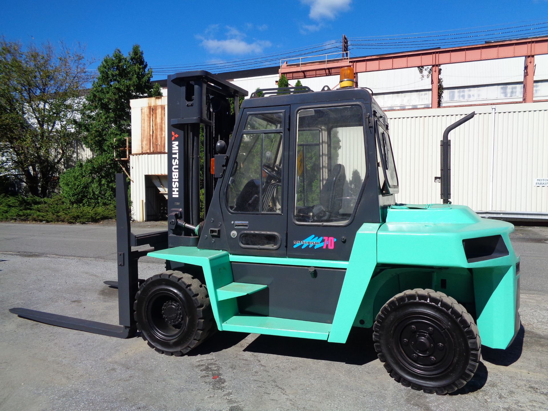 Mitsubishi -FD70 Forklift 15,000 lbs - Diesel - Fork Positioners- Side Shift - Image 15 of 17