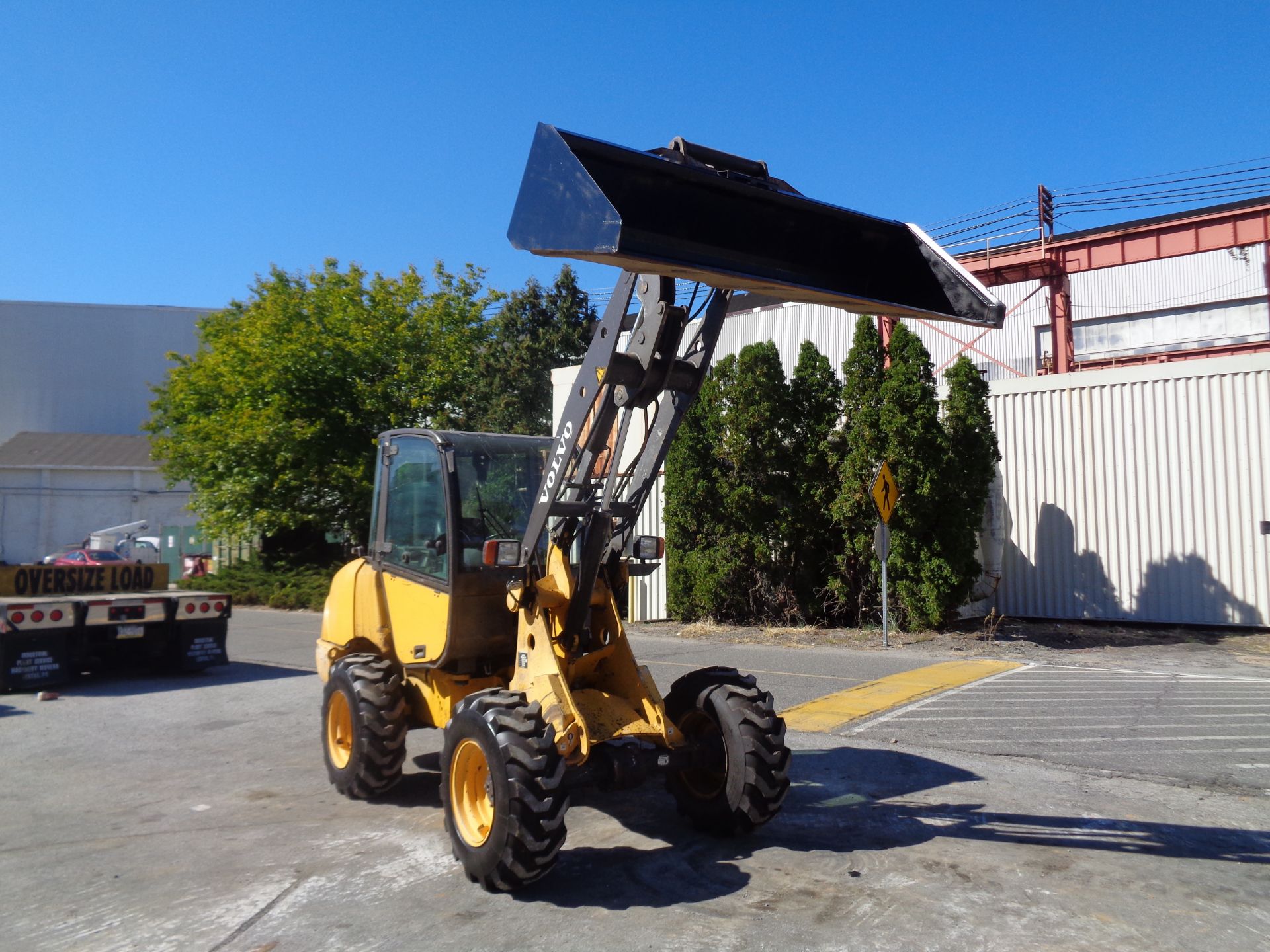 Volvo L25B-P Wheel Loader - 4x4 - Diesel - Image 2 of 12