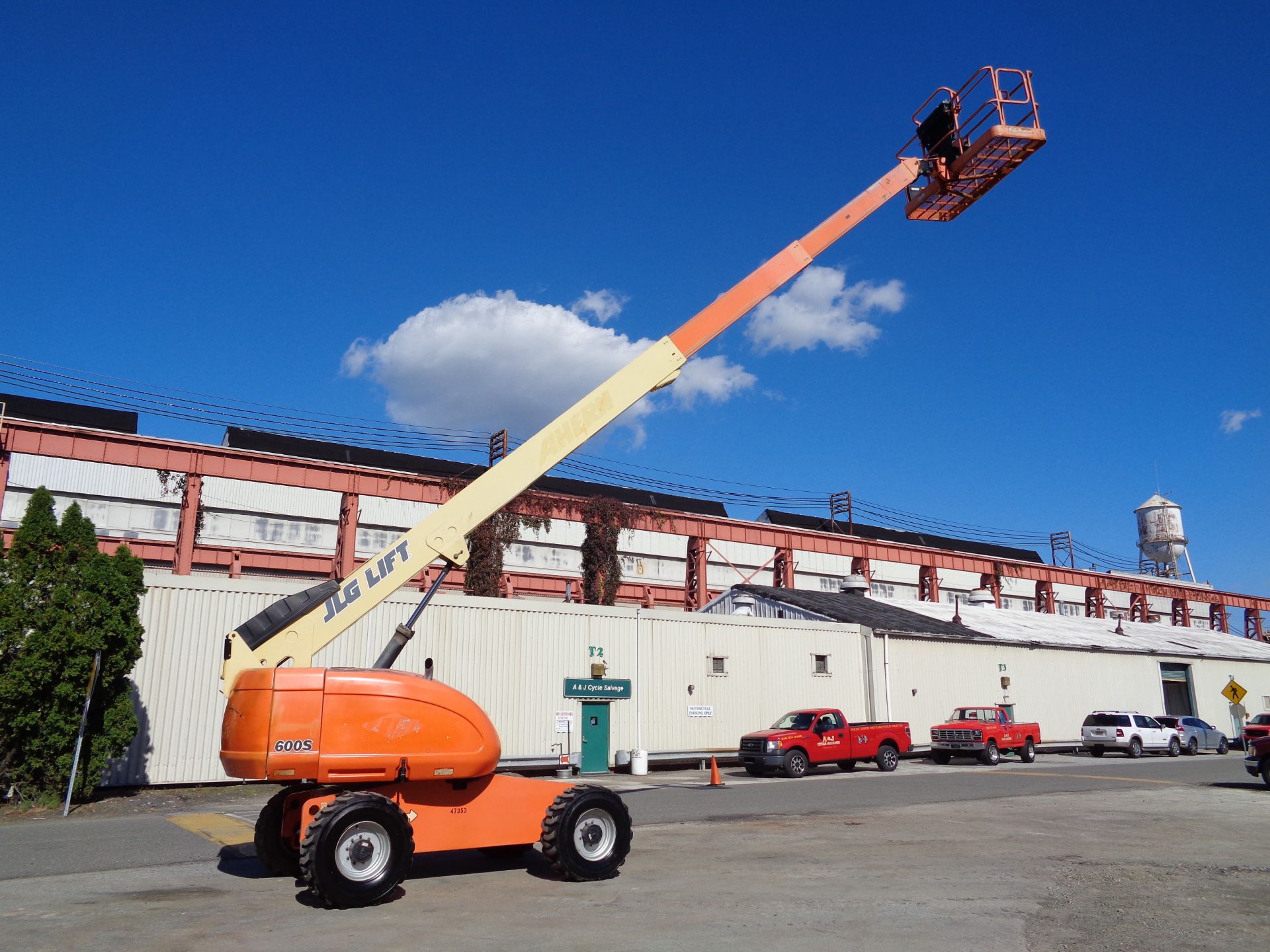 JLG 600S Boom Lift - 4x4 - 60ft Height - Image 7 of 19