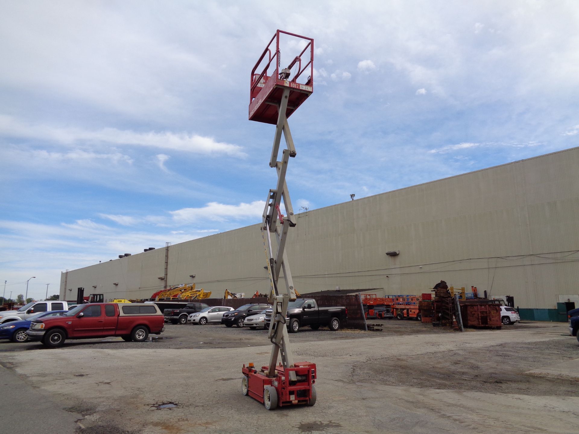 MEC-1932ES-Man Aerial Boom Scissor Lift -19FT Height-Max 500LB - Image 8 of 29