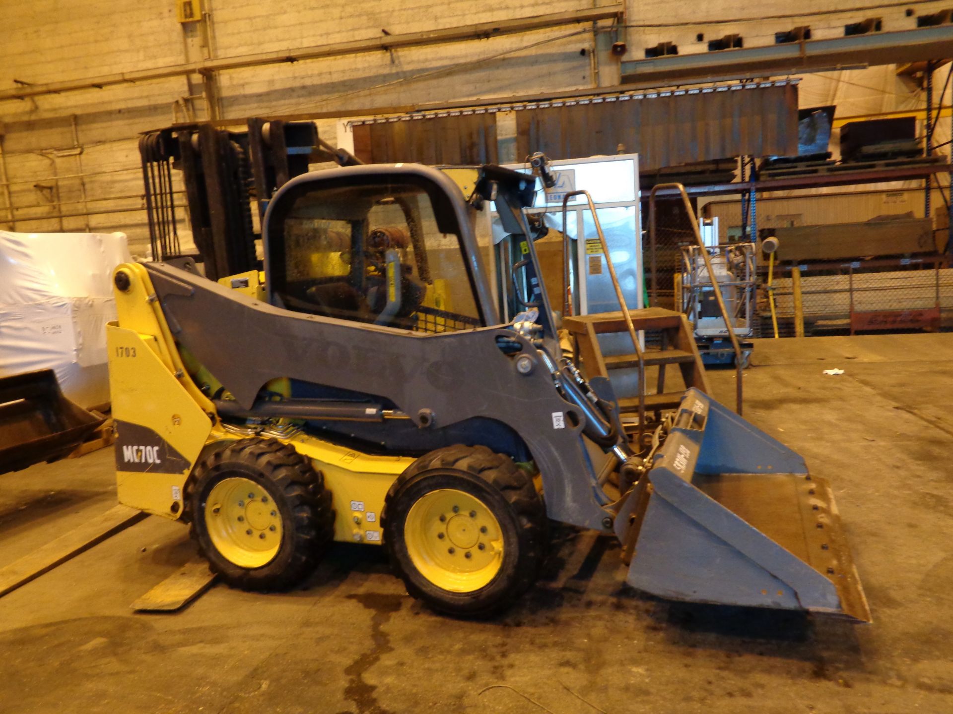 2013 VOLVO MC70 SKID STEER - Only 380 Hours - Image 11 of 12