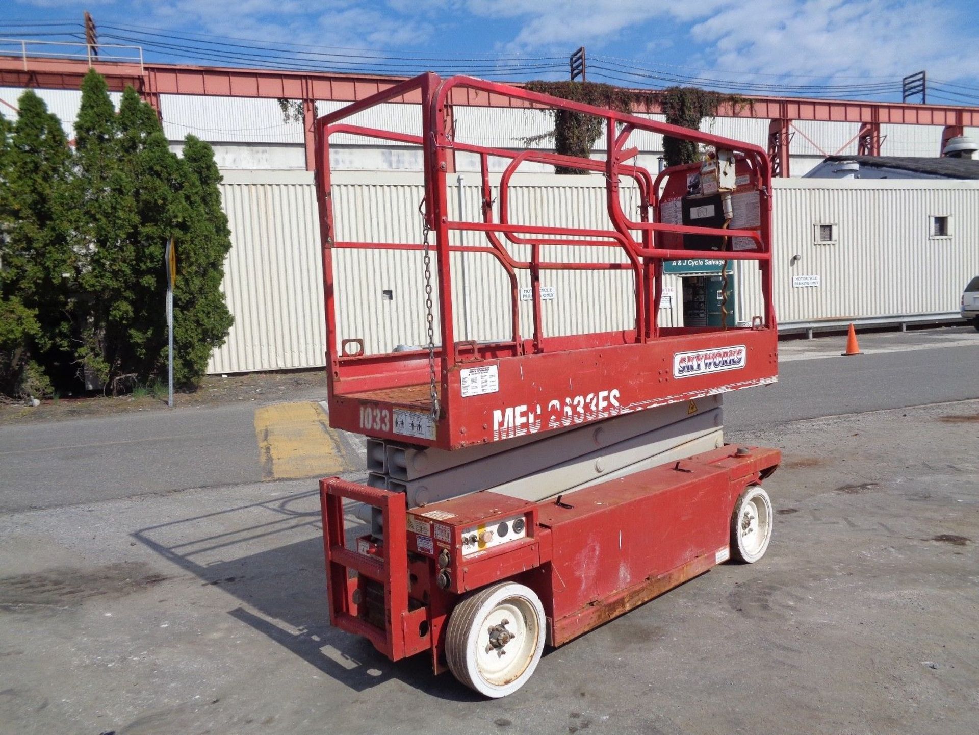 2008 MEC 2633ES Electric 26ft Scissor Lift - Man - Aerial - Boom Lift - Image 6 of 9