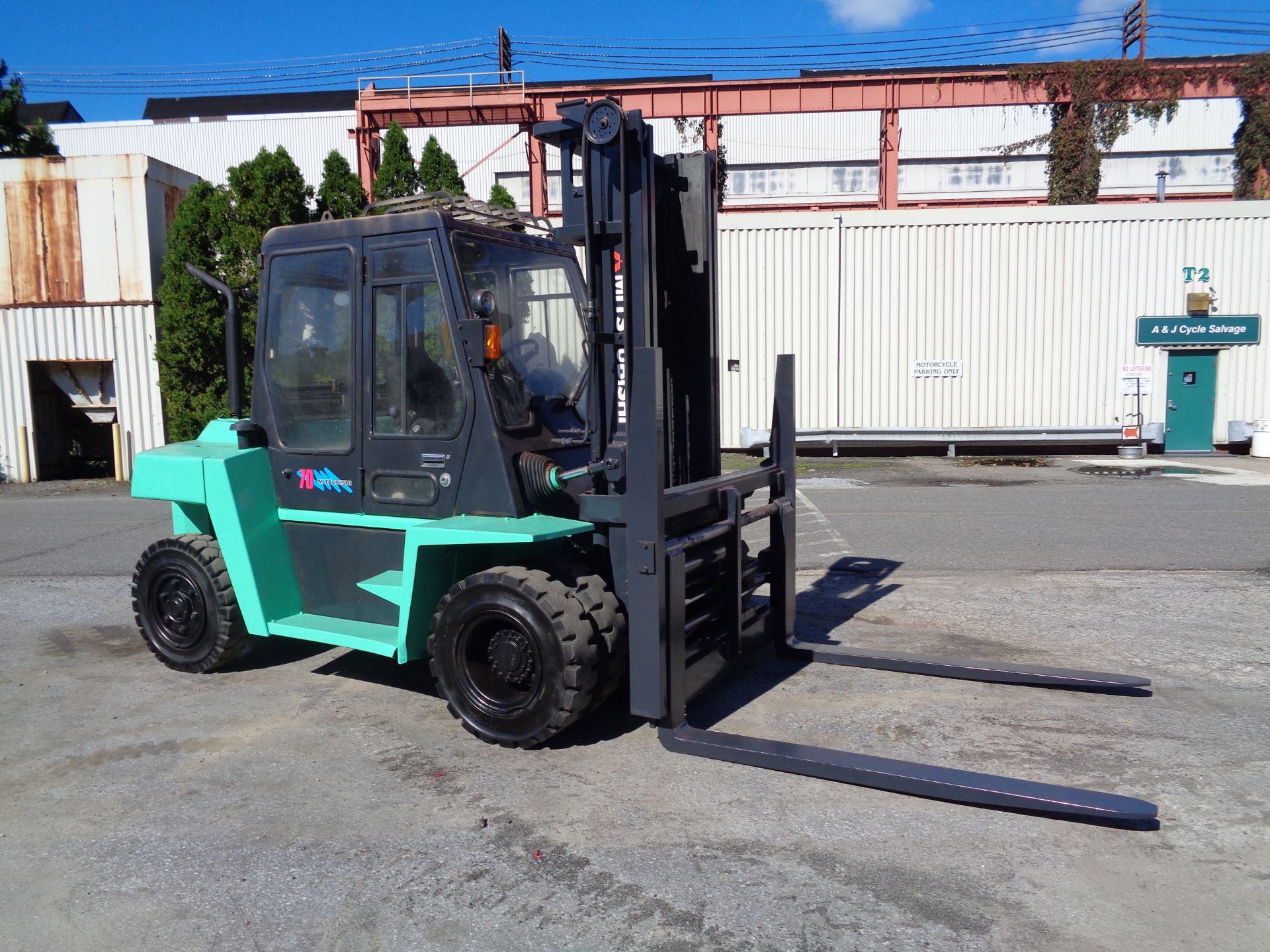 Mitsubishi -FD70 Forklift 15,000 lbs - Diesel - Fork Positioners- Side Shift - Image 9 of 17