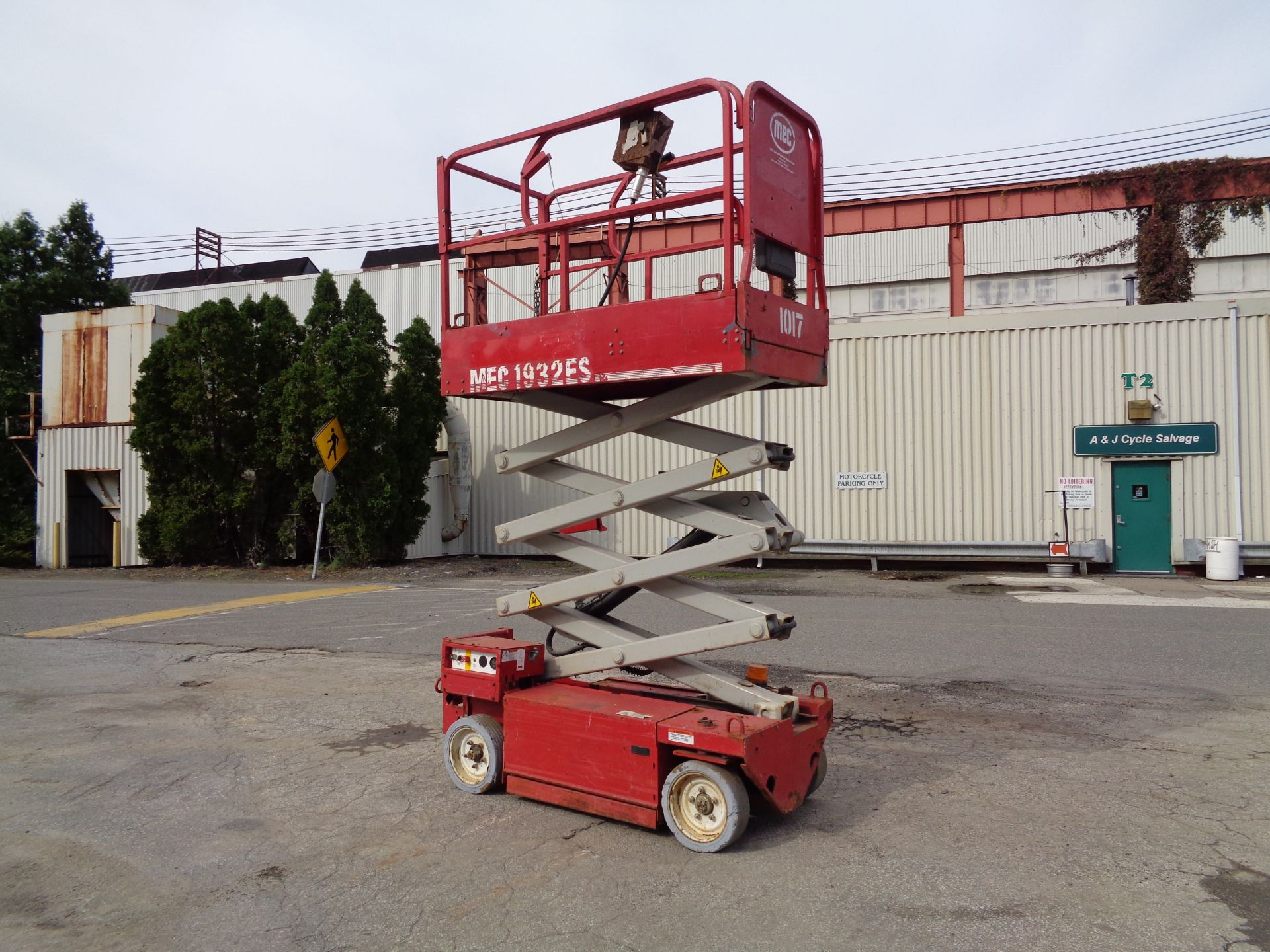 MEC-1932ES-Man Aerial Boom Scissor Lift -19FT Height-Max 500LB - Image 20 of 29