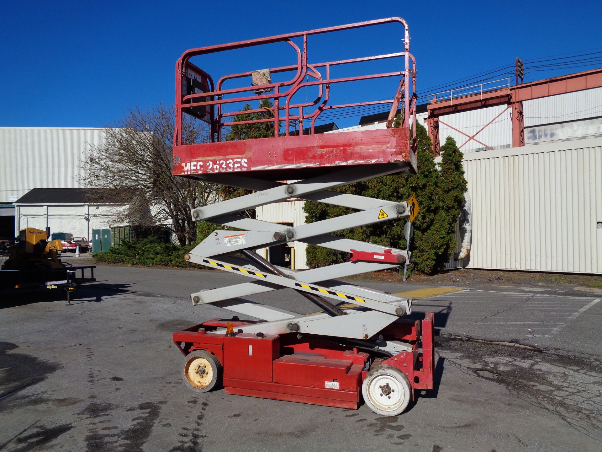 MEC 2633ES Electric Scissor Lift - Image 15 of 28